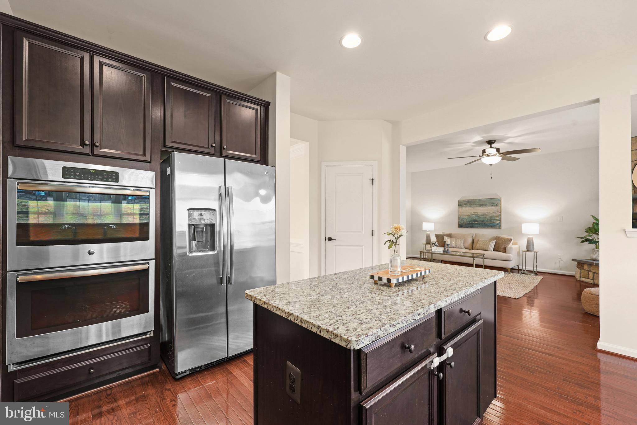 SEVEN HILLS - Residential