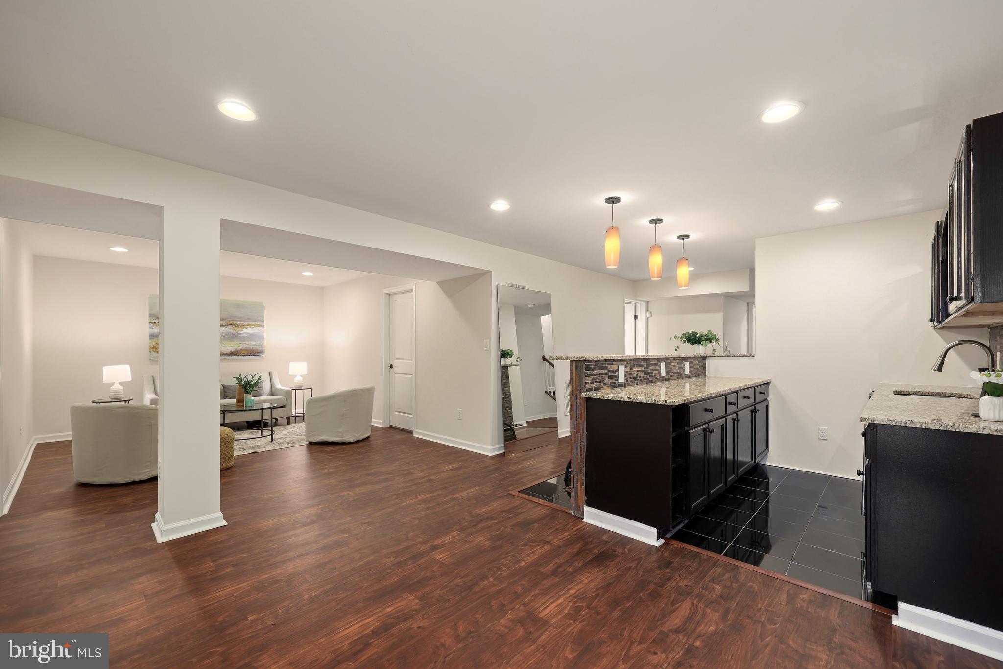 SEVEN HILLS - Residential