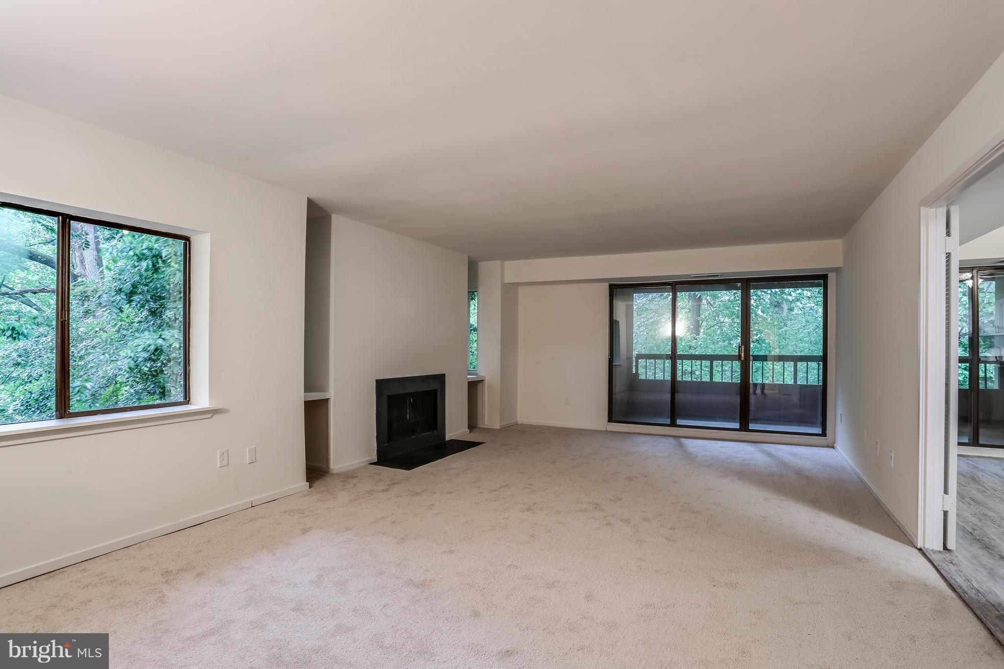 DEERING WOODS - Residential