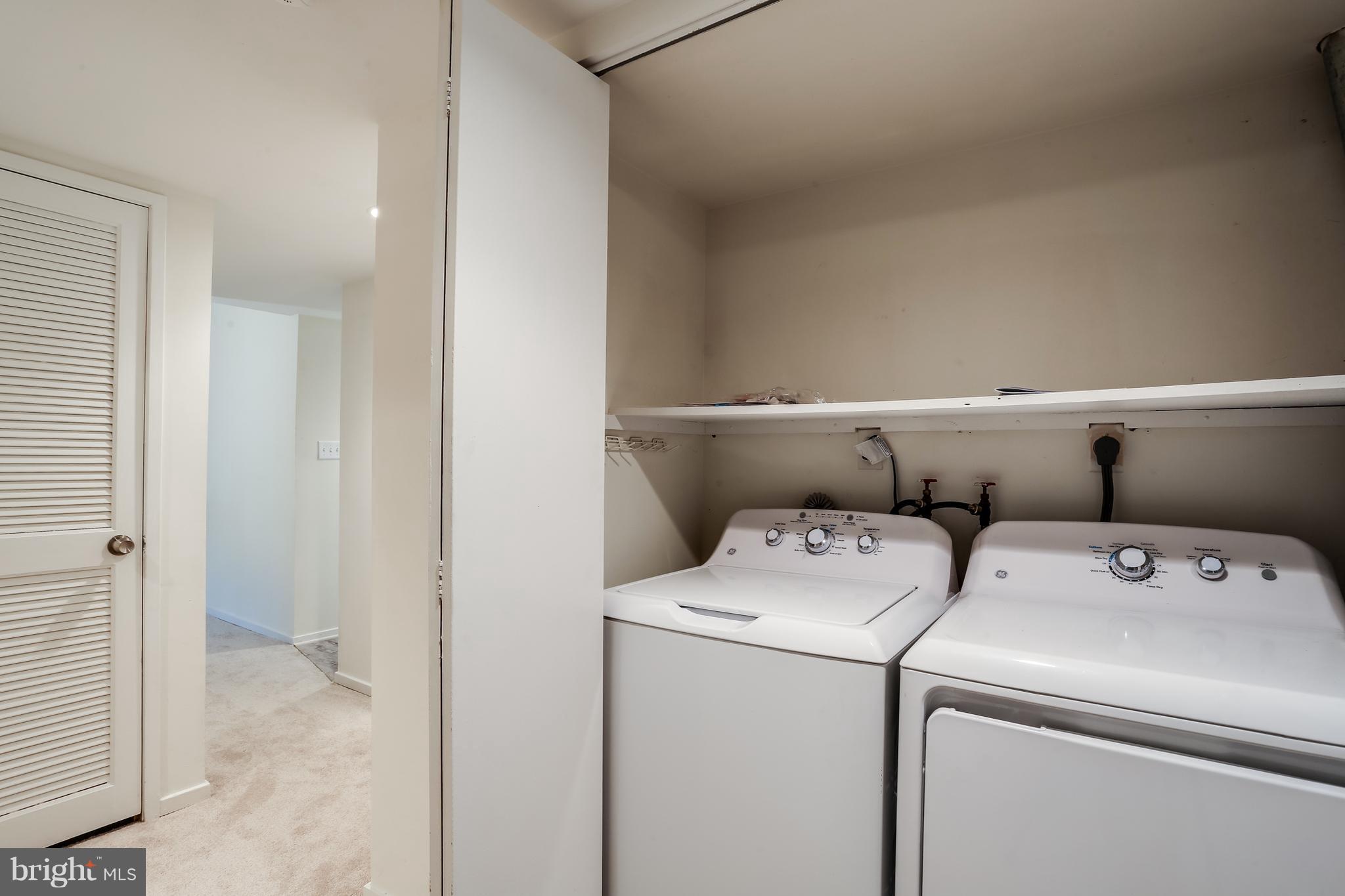 DEERING WOODS - Residential