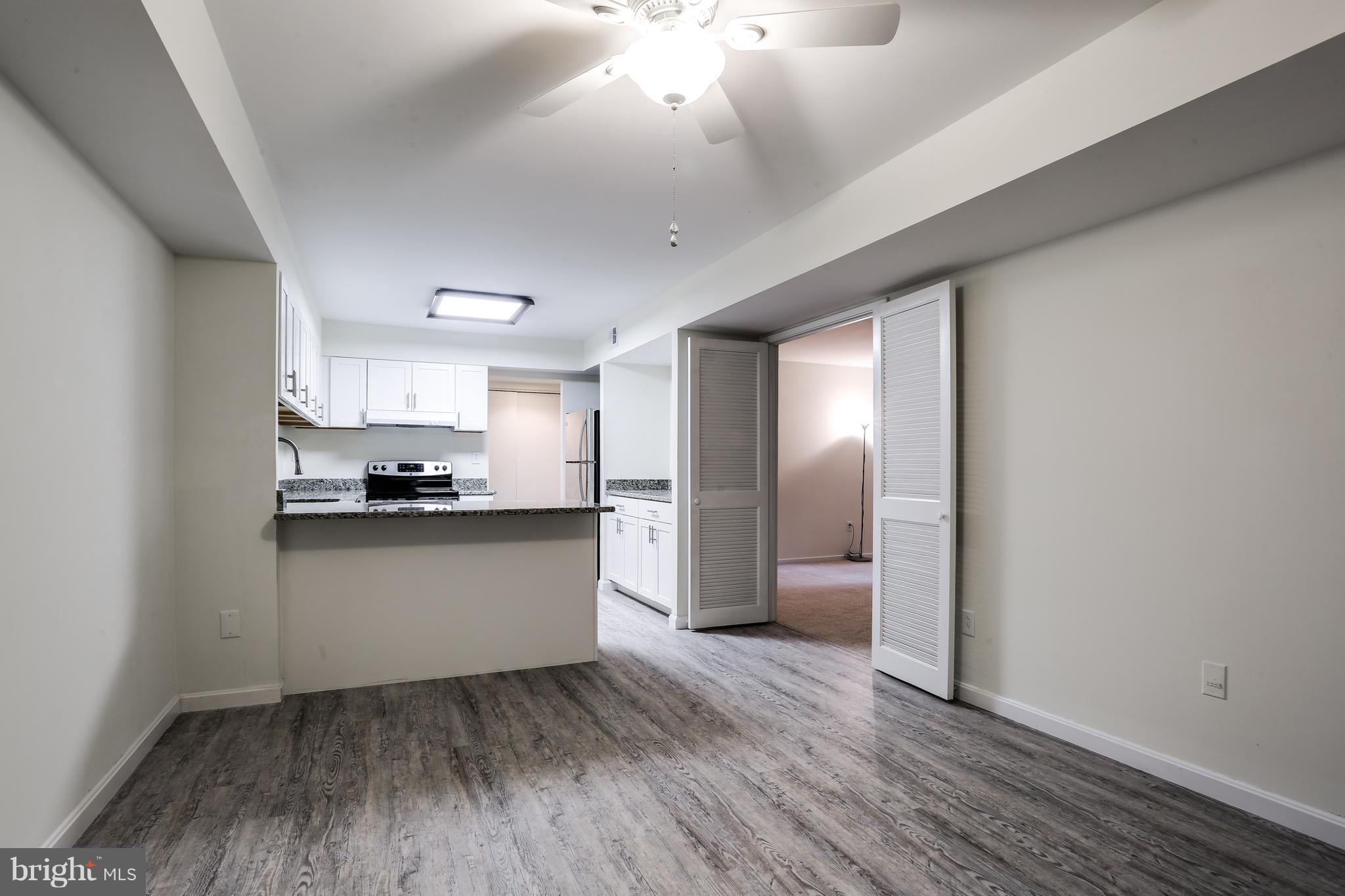 DEERING WOODS - Residential