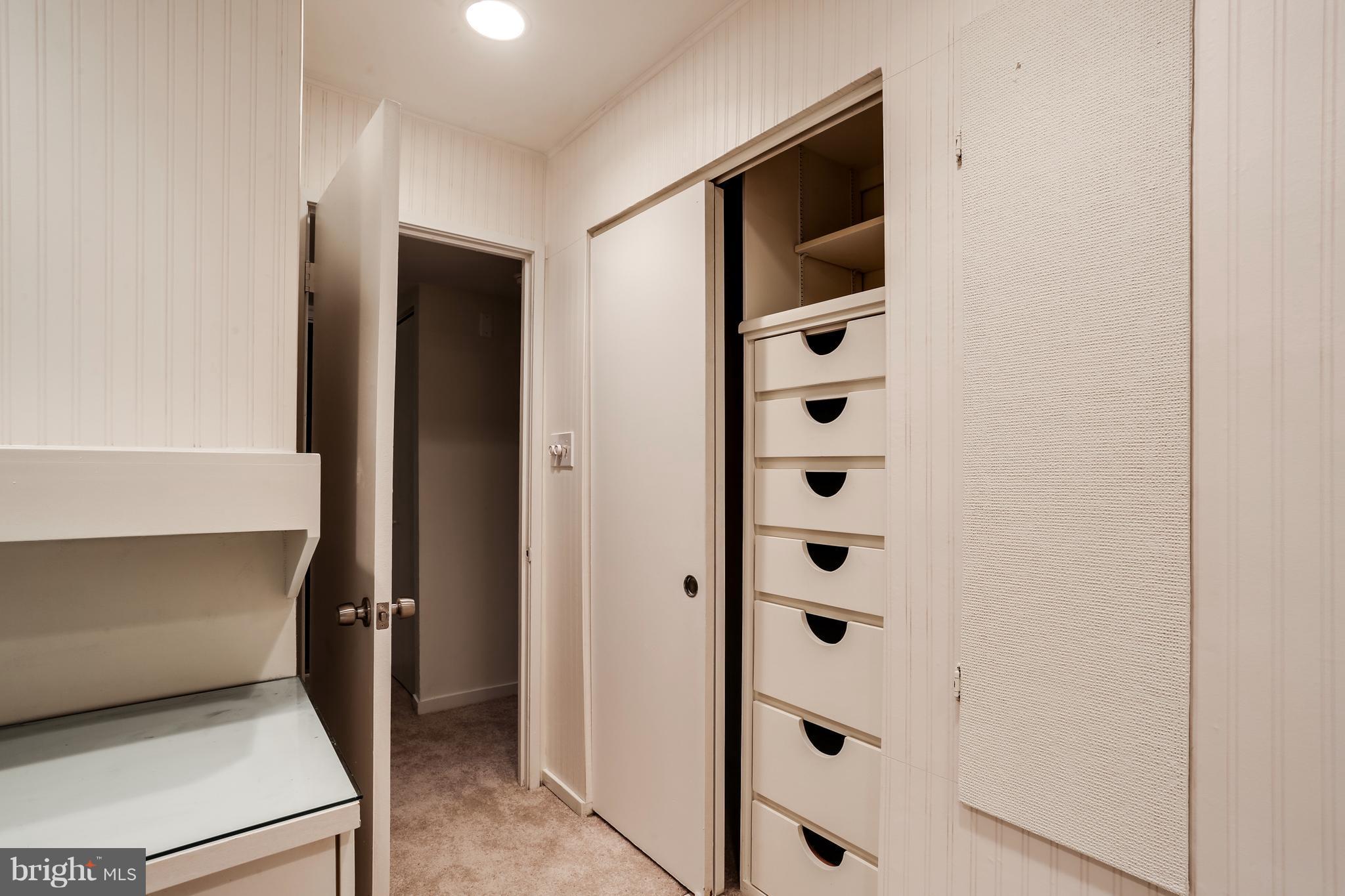 DEERING WOODS - Residential