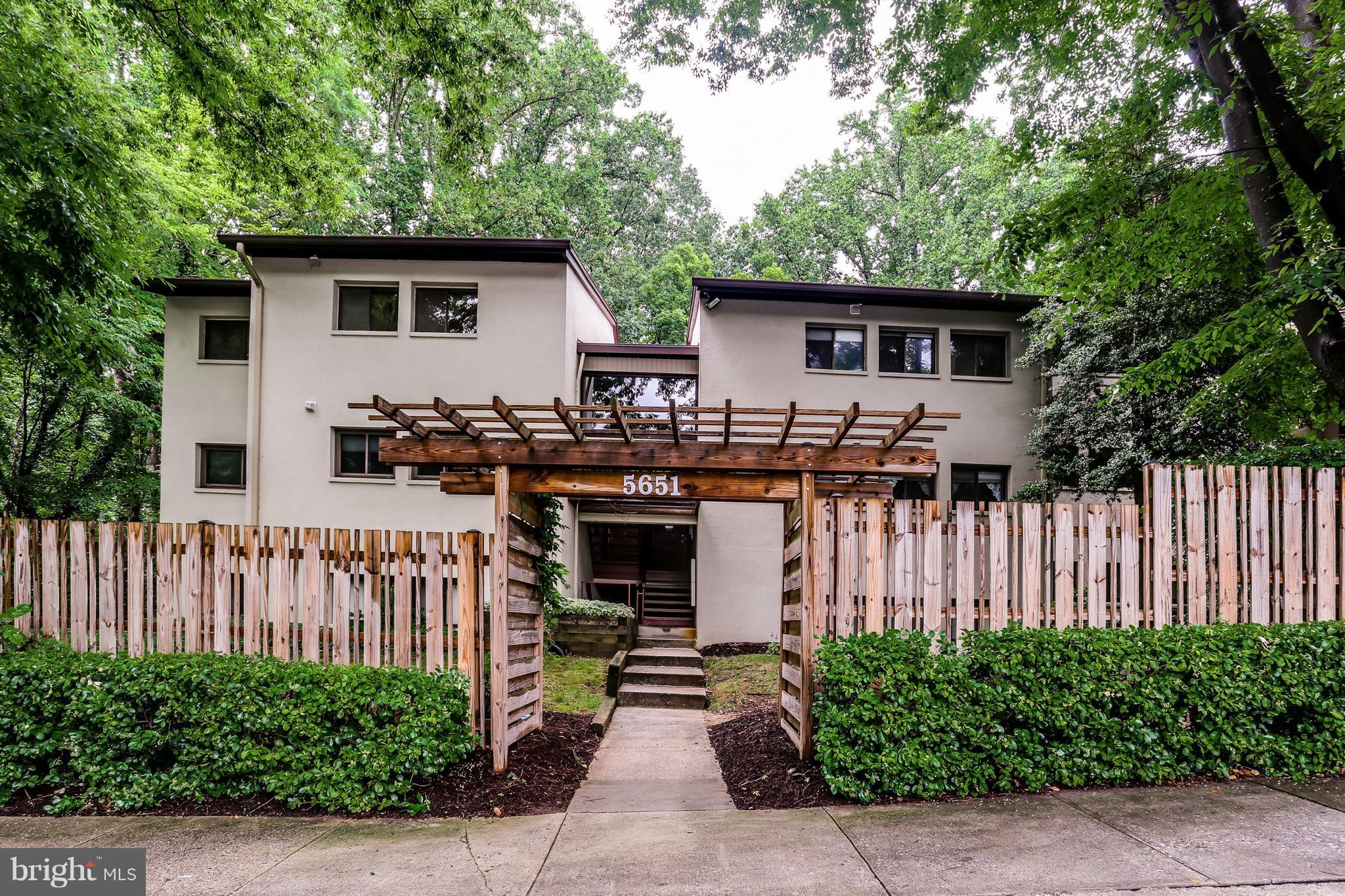 DEERING WOODS - Residential