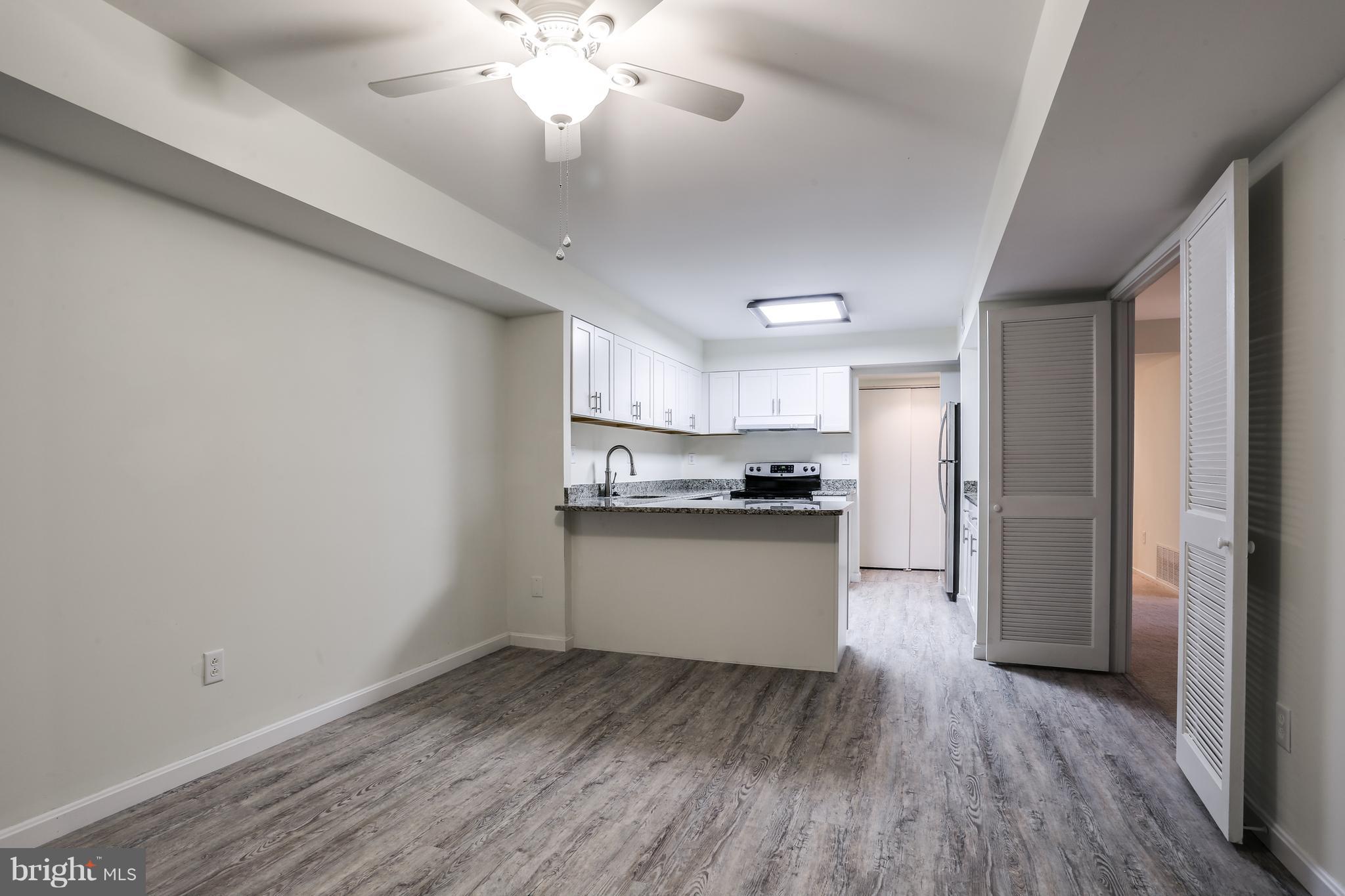 DEERING WOODS - Residential