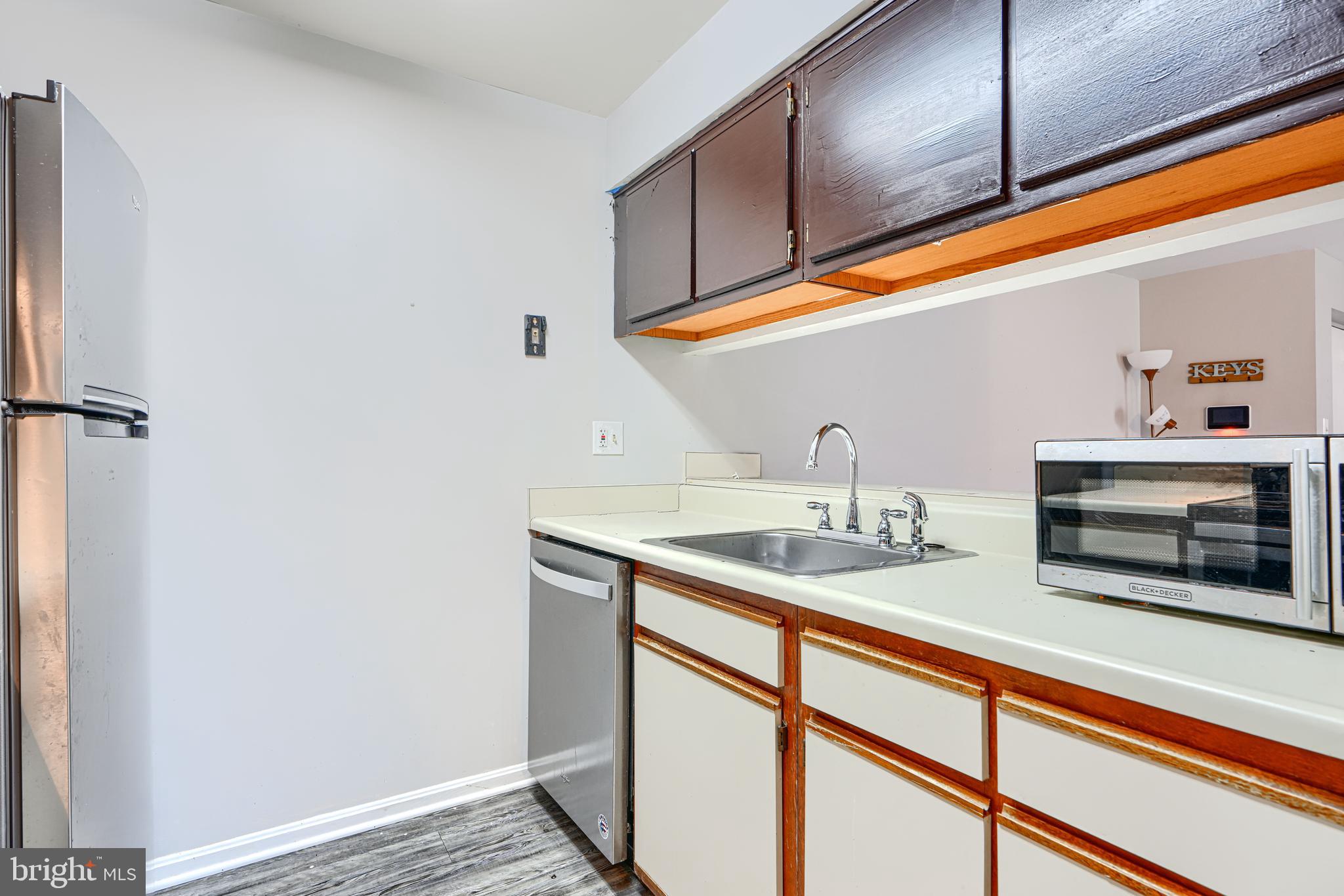 CASTLE HARBOUR CONDO - Residential