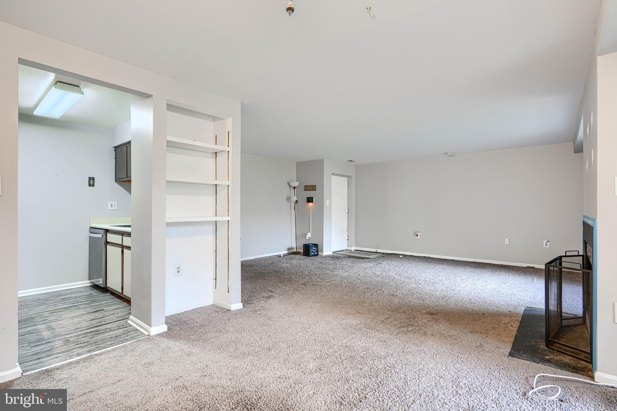 CASTLE HARBOUR CONDO - Residential