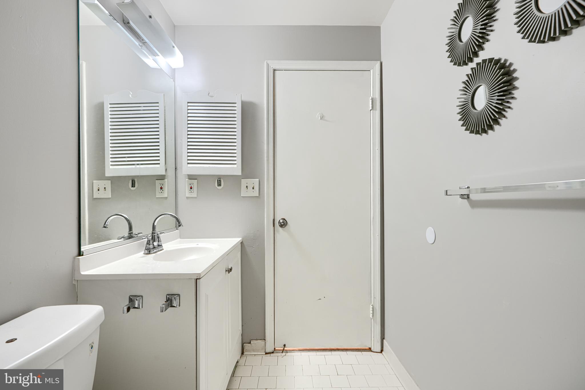 CASTLE HARBOUR CONDO - Residential