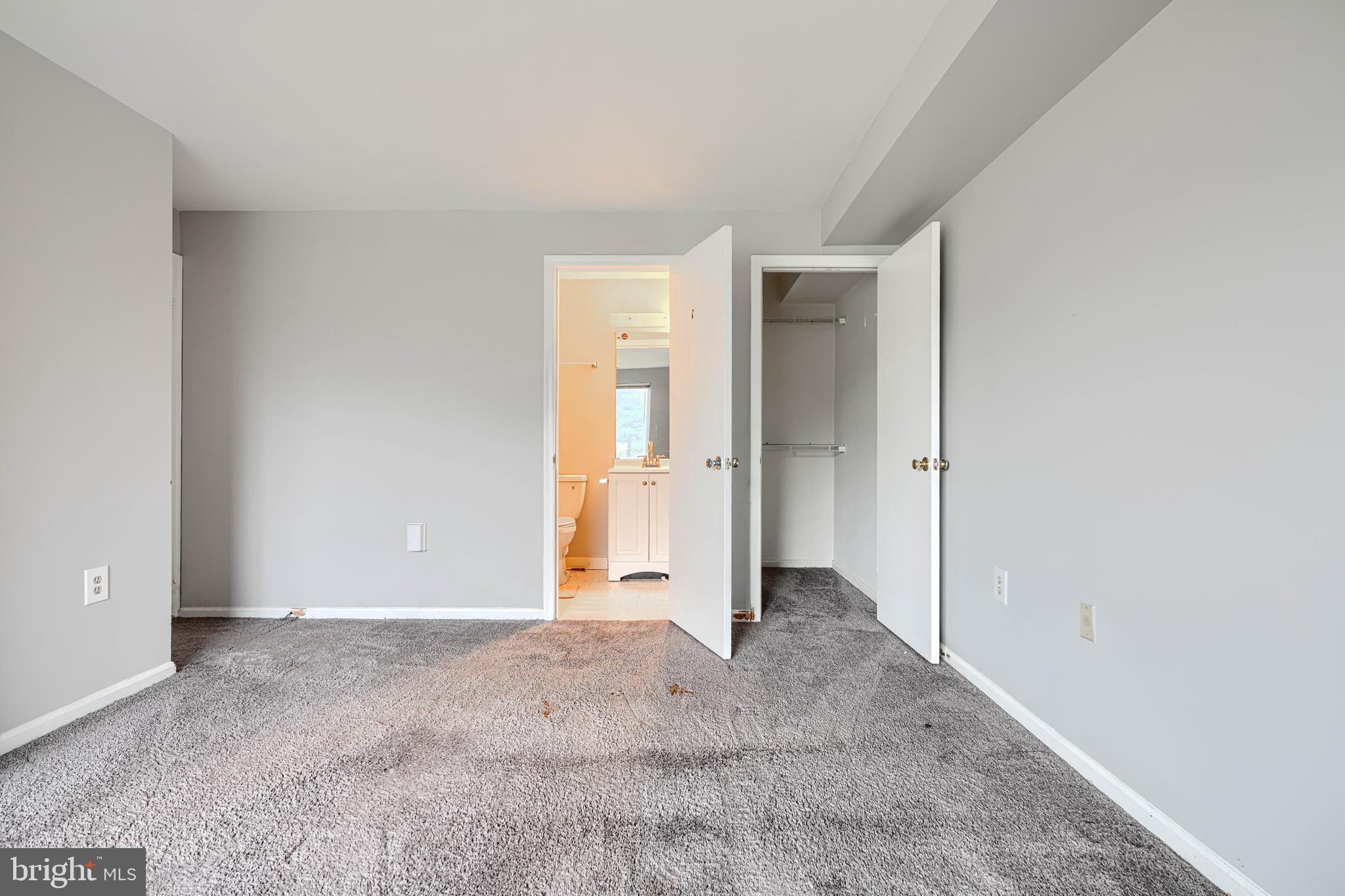 CASTLE HARBOUR CONDO - Residential