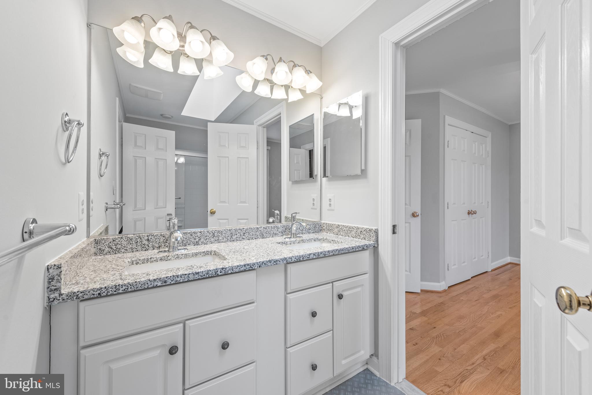 MANORS AT WOLF TRAP - Residential