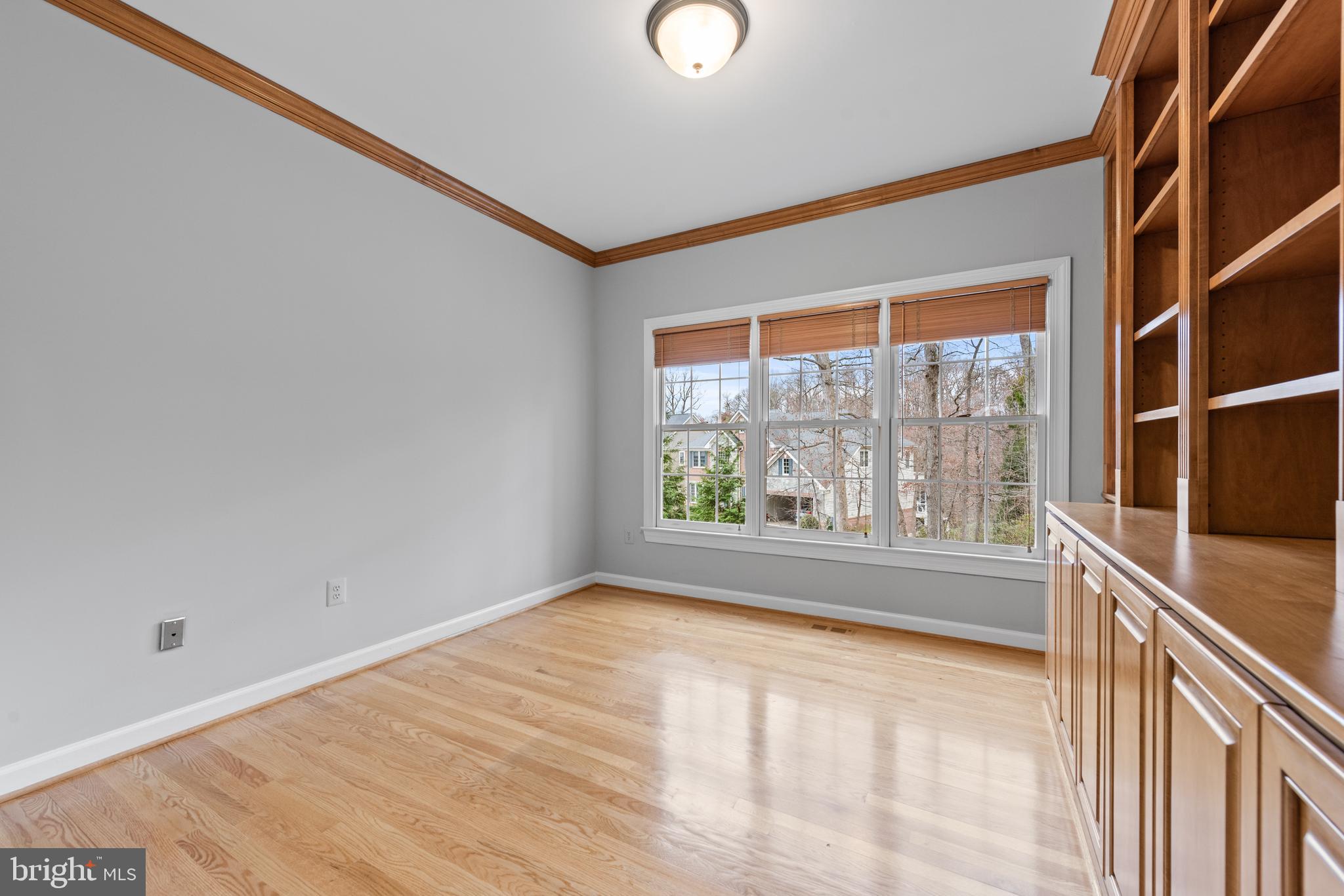 MANORS AT WOLF TRAP - Residential