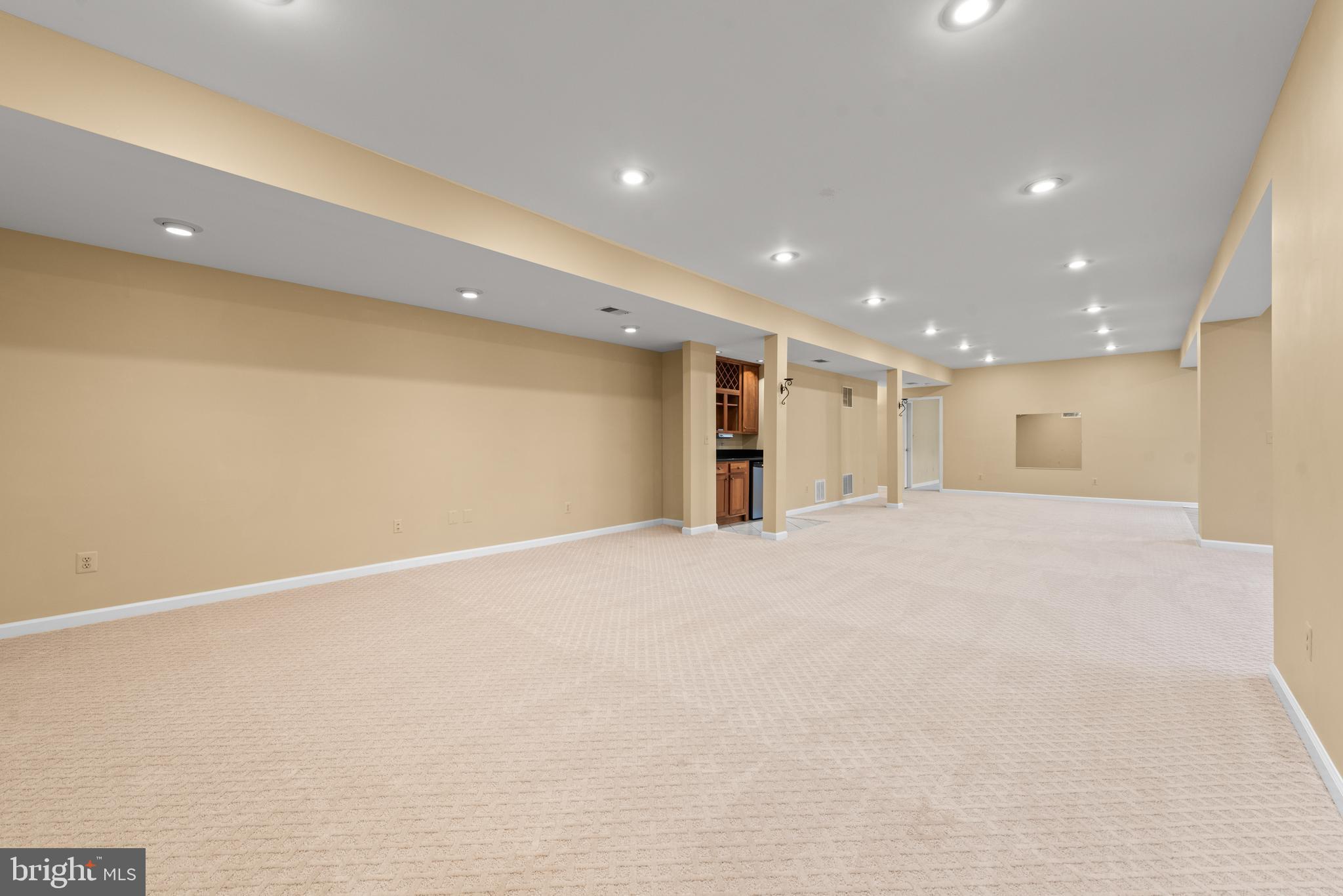 MANORS AT WOLF TRAP - Residential