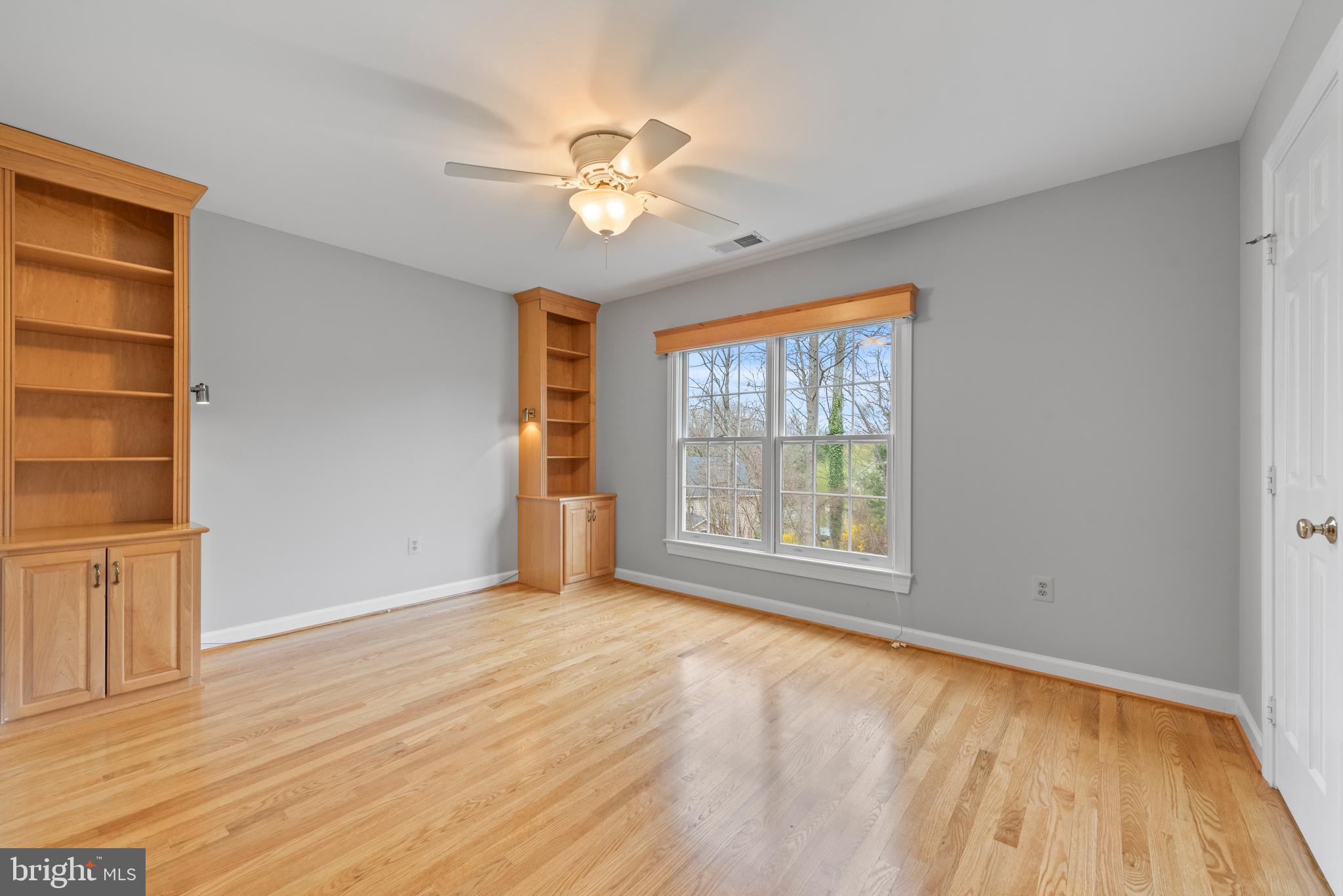 MANORS AT WOLF TRAP - Residential