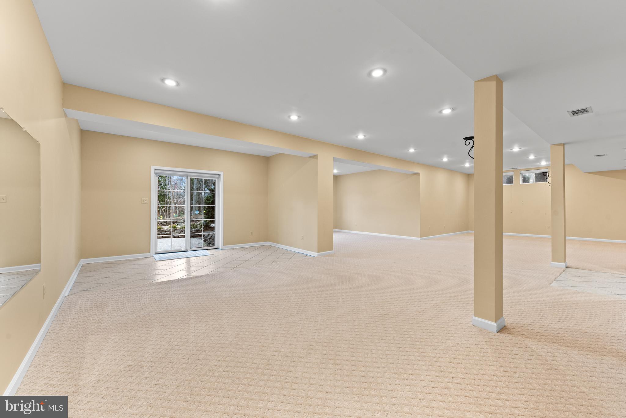 MANORS AT WOLF TRAP - Residential