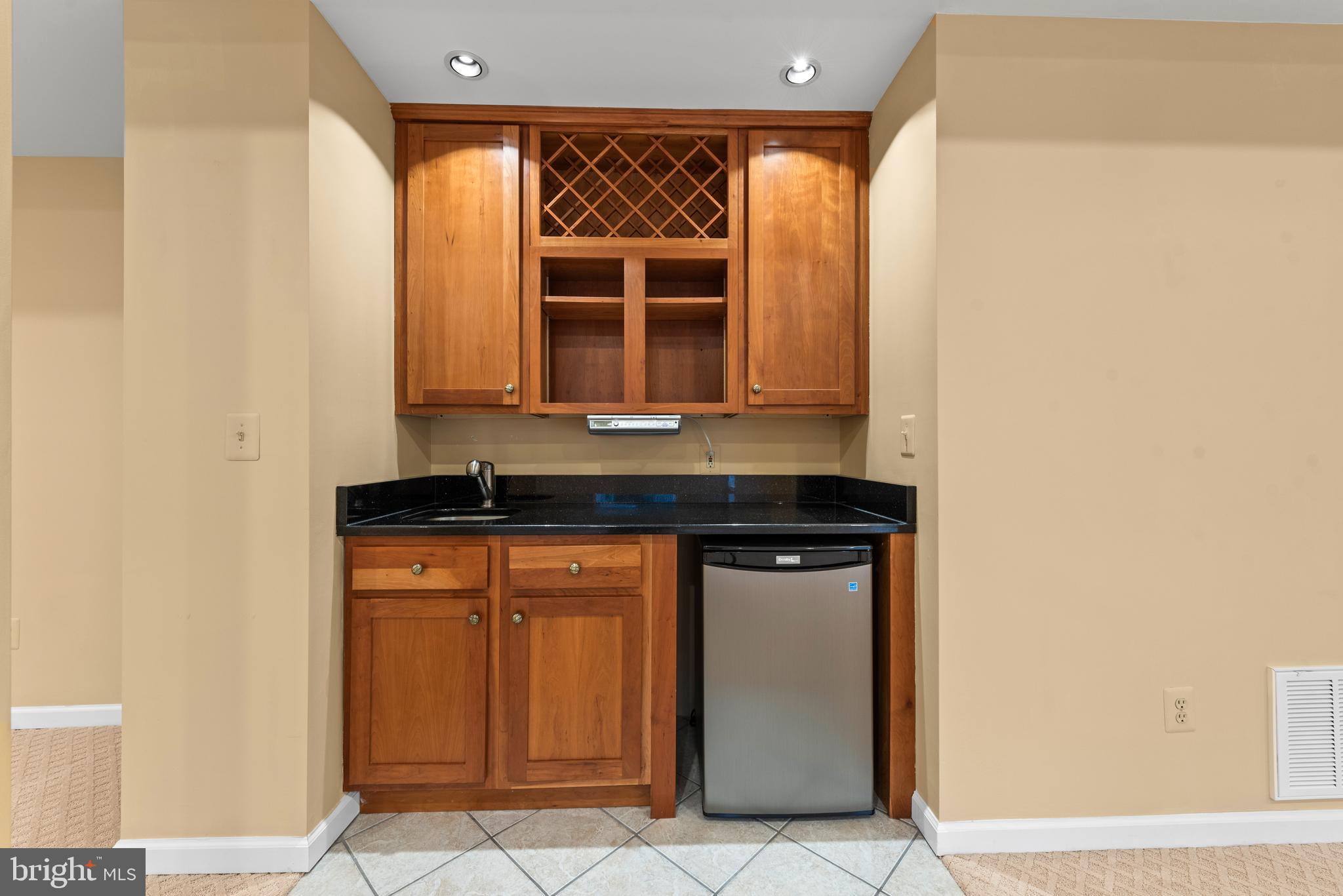 MANORS AT WOLF TRAP - Residential