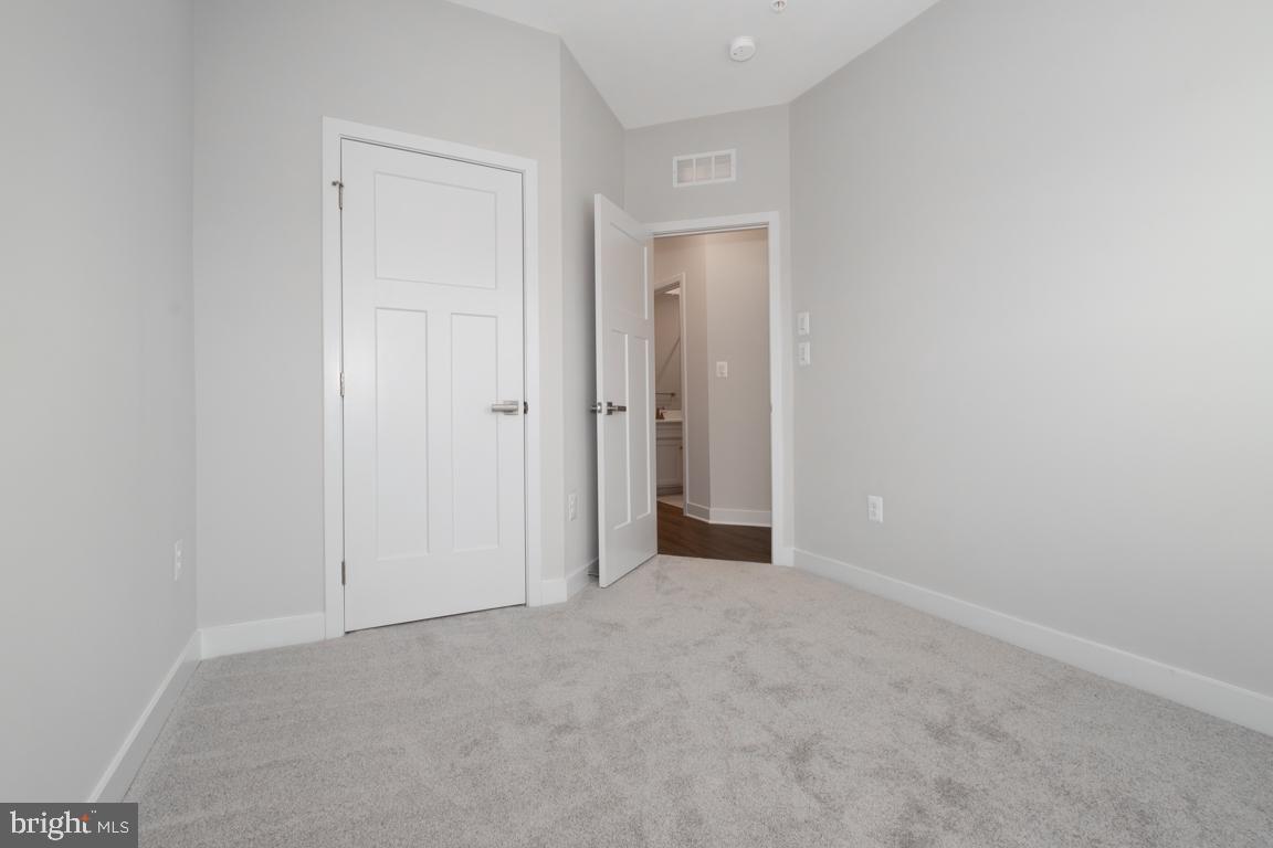 TURF VALLEY - Residential Lease