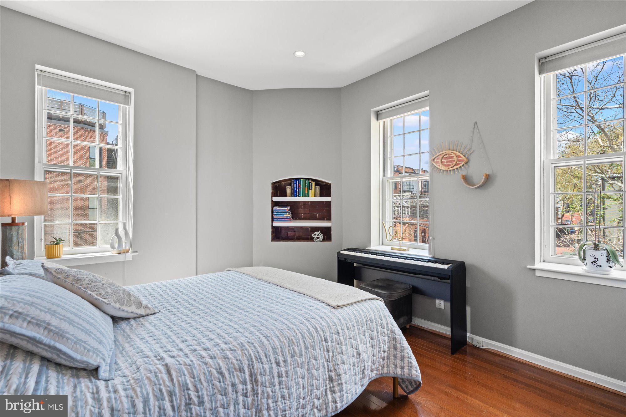 DUPONT CIRCLE - Residential