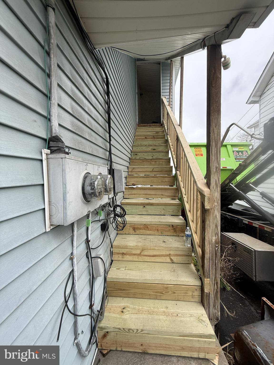 735 MAIN STREET APT 2