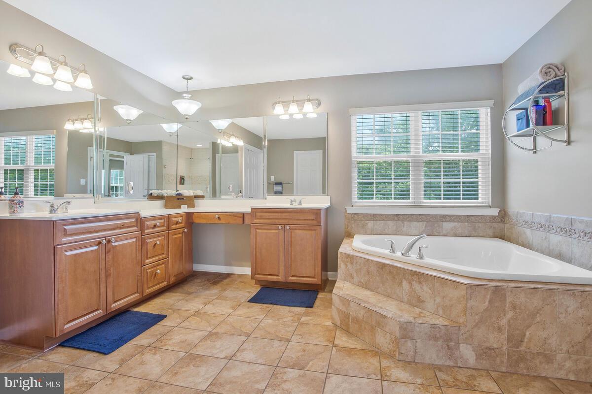 COXCOMBE ESTATES - Residential