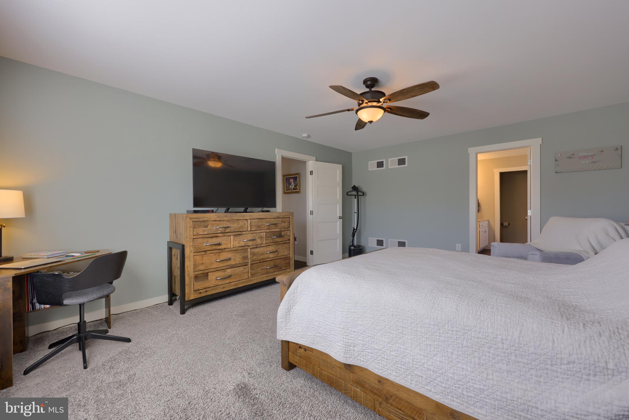 THE VIEWS AT BRIDGEWATER - Residential