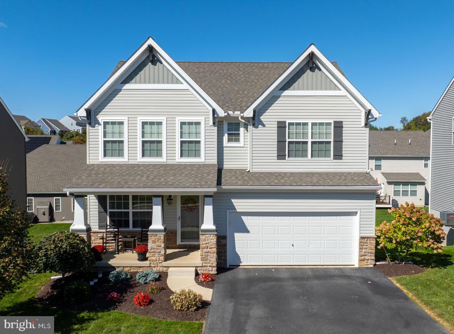 THE VIEWS AT BRIDGEWATER - Residential