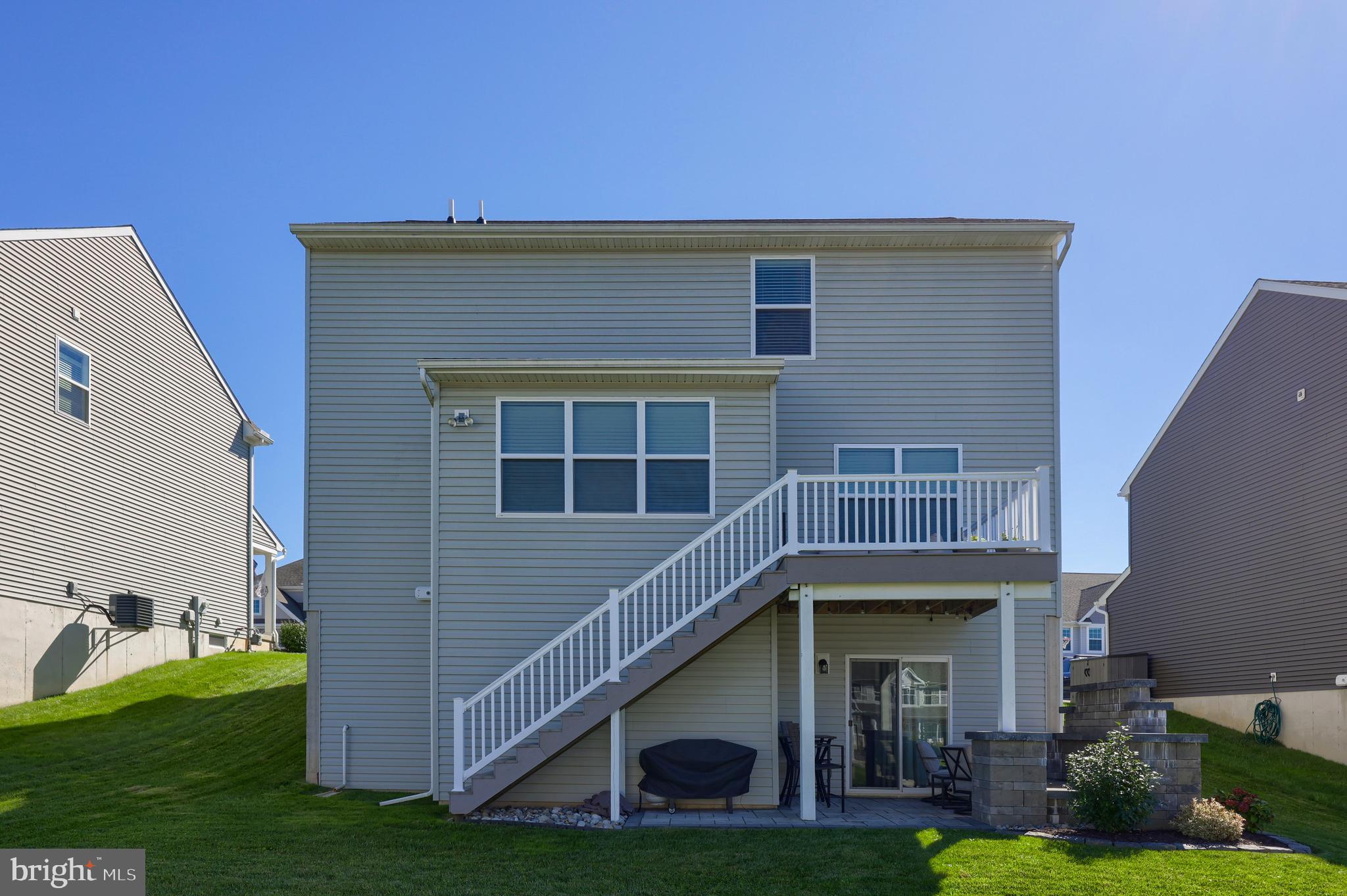 THE VIEWS AT BRIDGEWATER - Residential