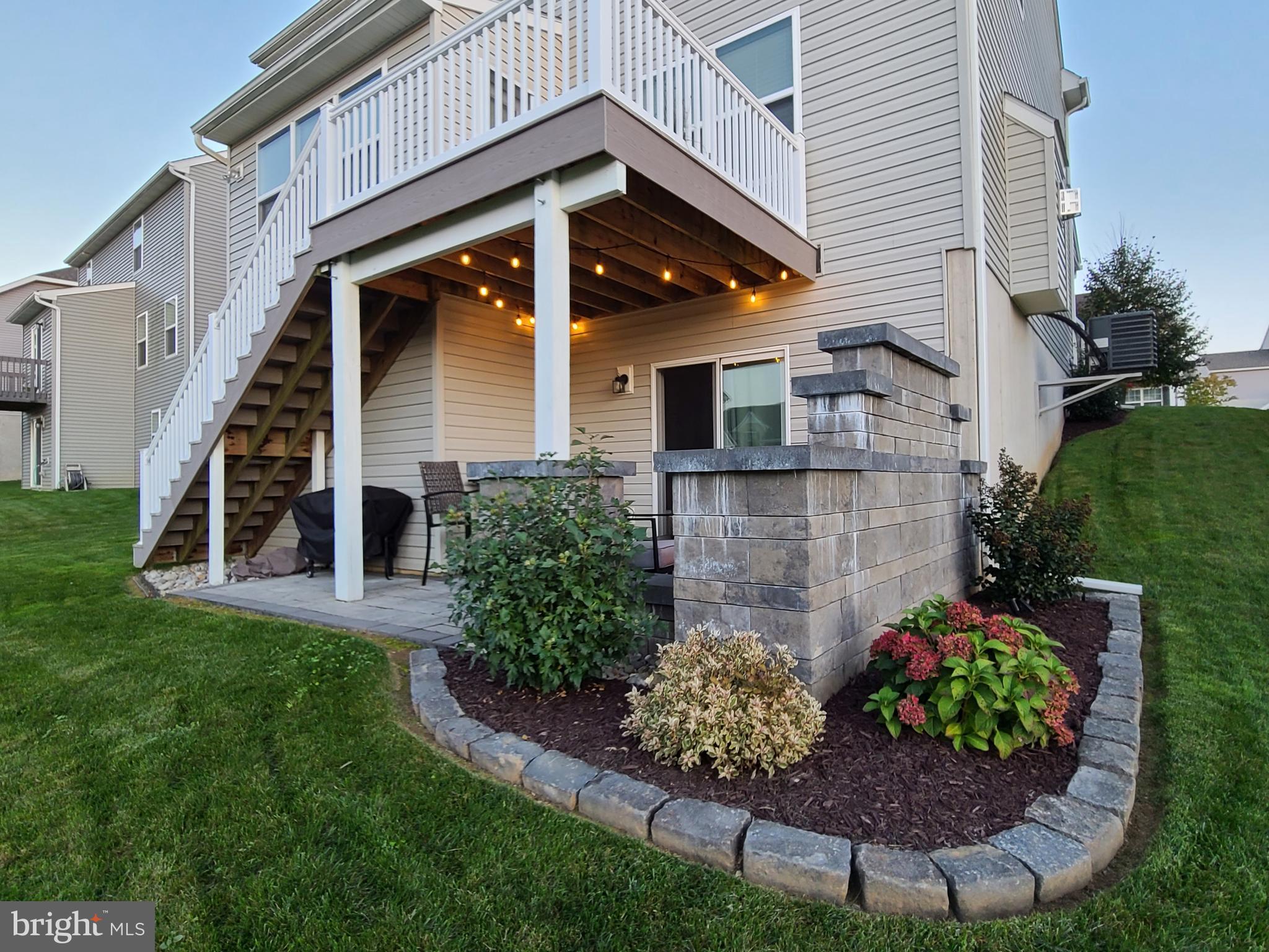 THE VIEWS AT BRIDGEWATER - Residential