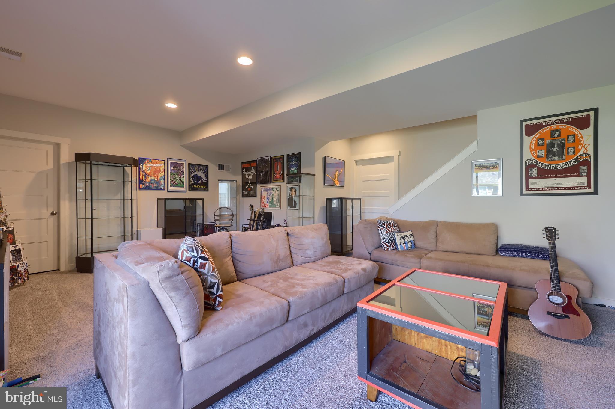 THE VIEWS AT BRIDGEWATER - Residential