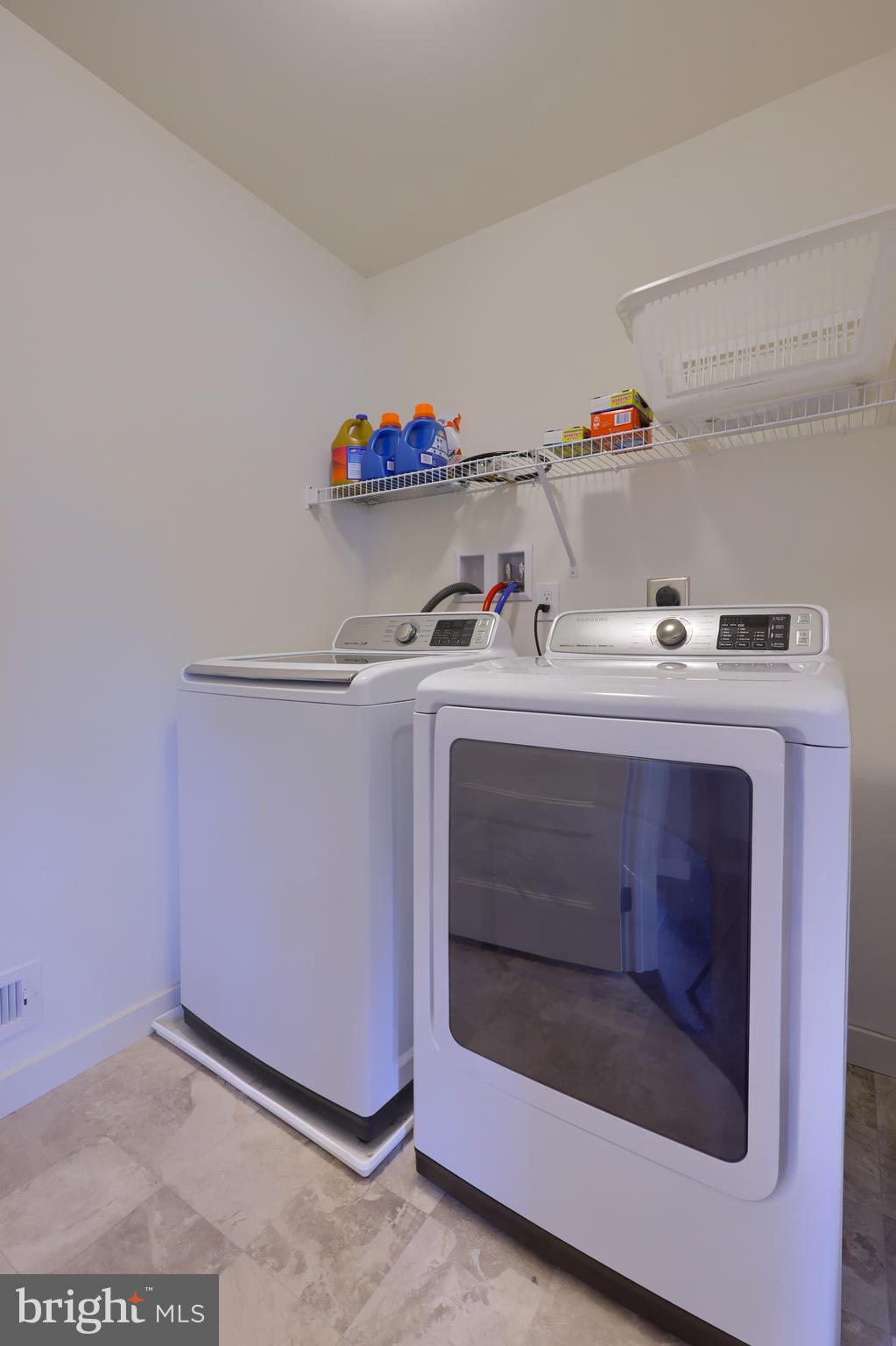 THE VIEWS AT BRIDGEWATER - Residential