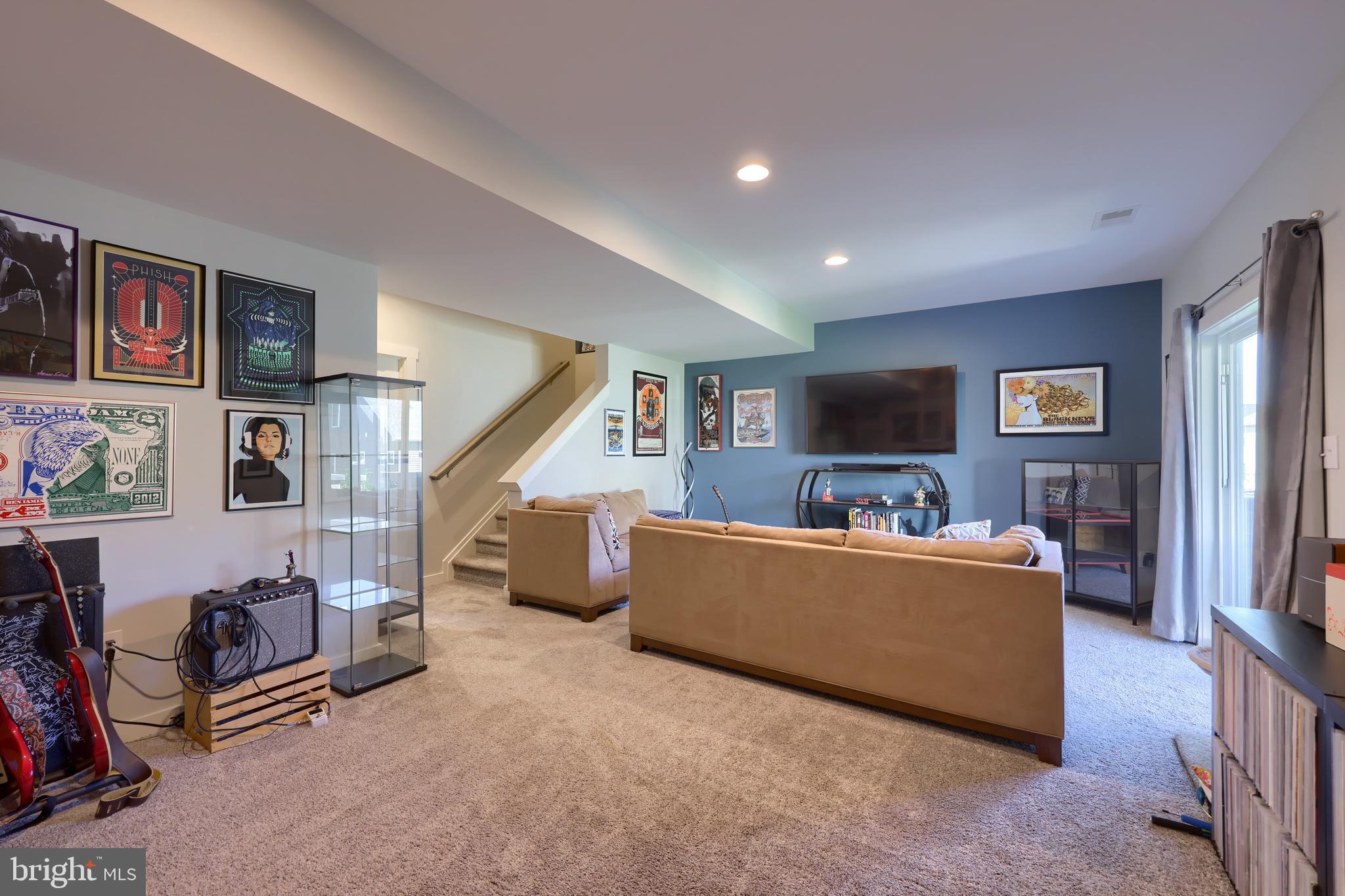 THE VIEWS AT BRIDGEWATER - Residential