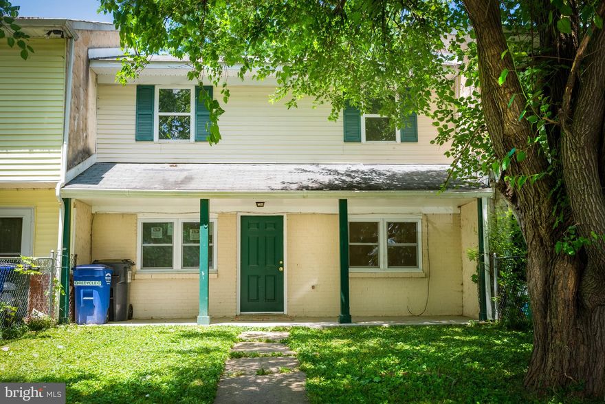 Great opportunity to own this move in ready town home. Looking for an investment opportunity? This could be the one.   4 bedroom, 1 full baths and 2 half baths.  Conveniently located close to the Delaware line, with an easy commute to University of Delaware.  In addition easy access to I 95.  Fresh paint, updated carpet and updated bathrooms.  Such a rare find for a home this great, and an amazing price!.  This could be the one!