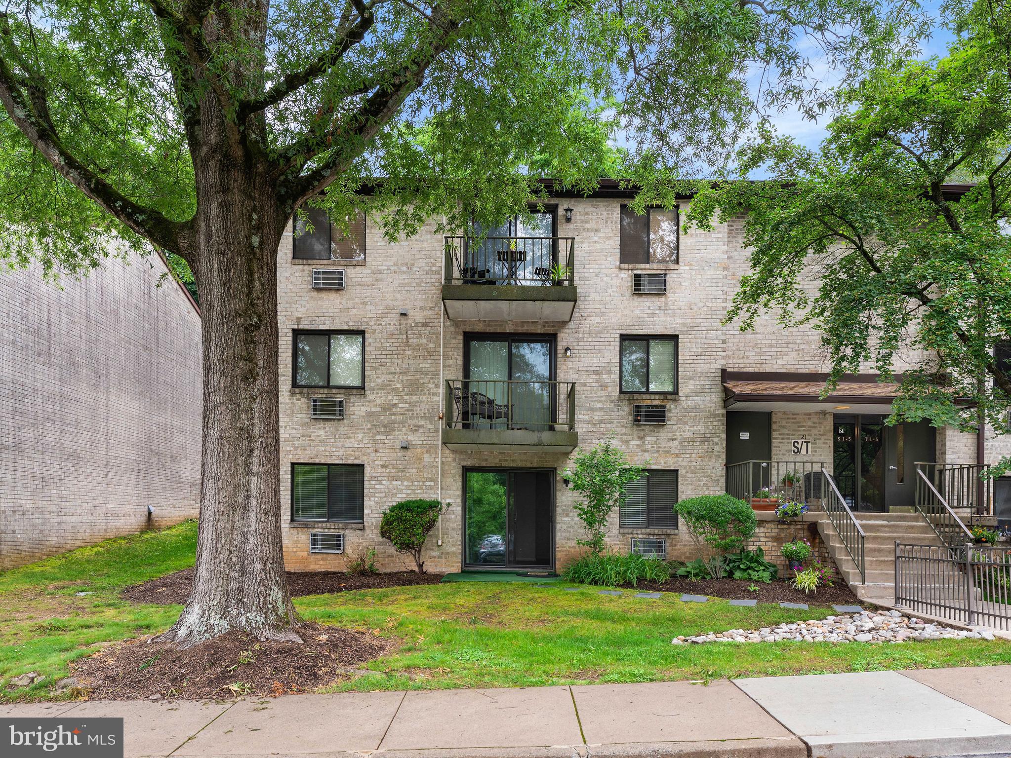 FOX VALLEY - Residential