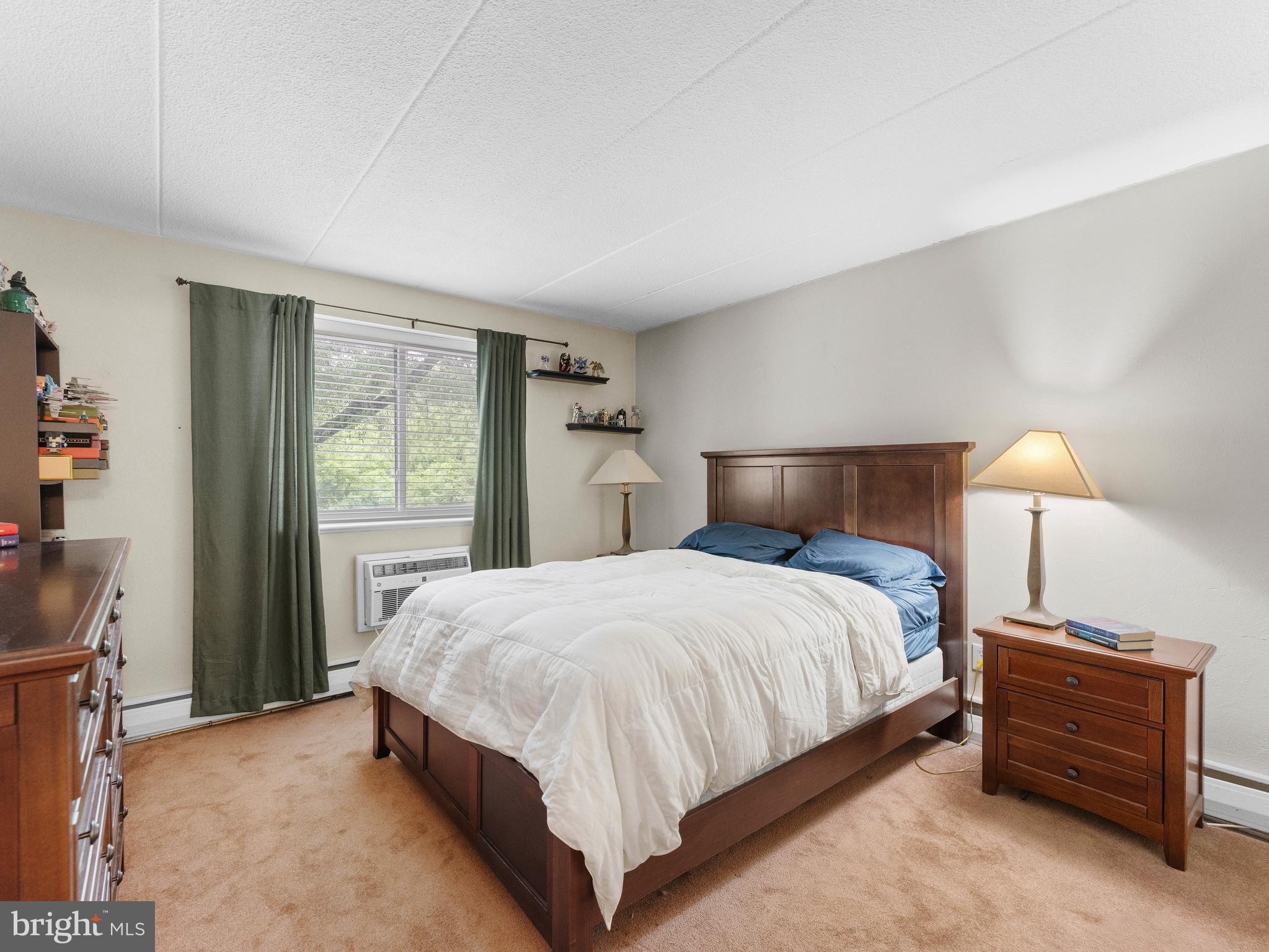FOX VALLEY - Residential