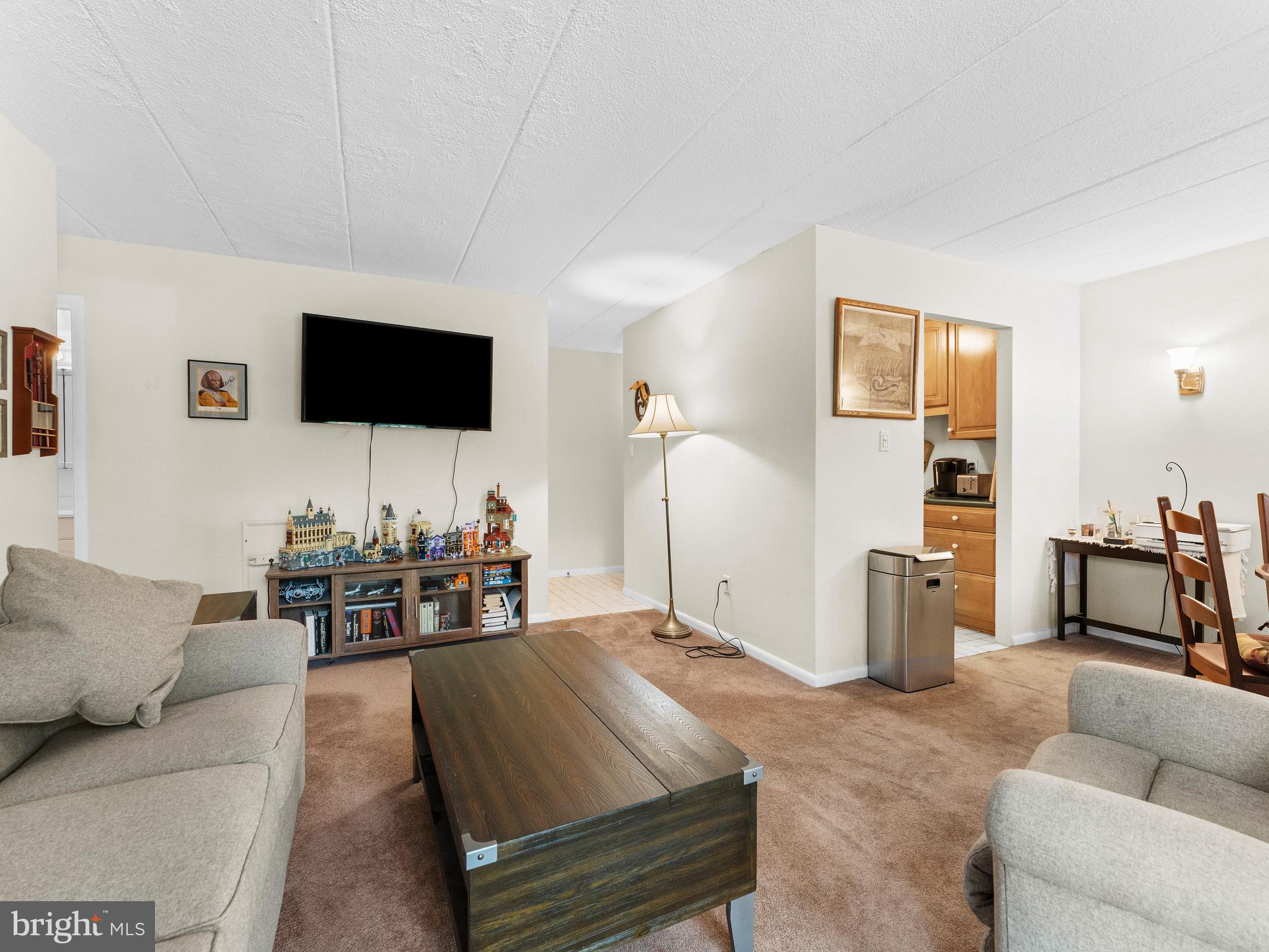 FOX VALLEY - Residential