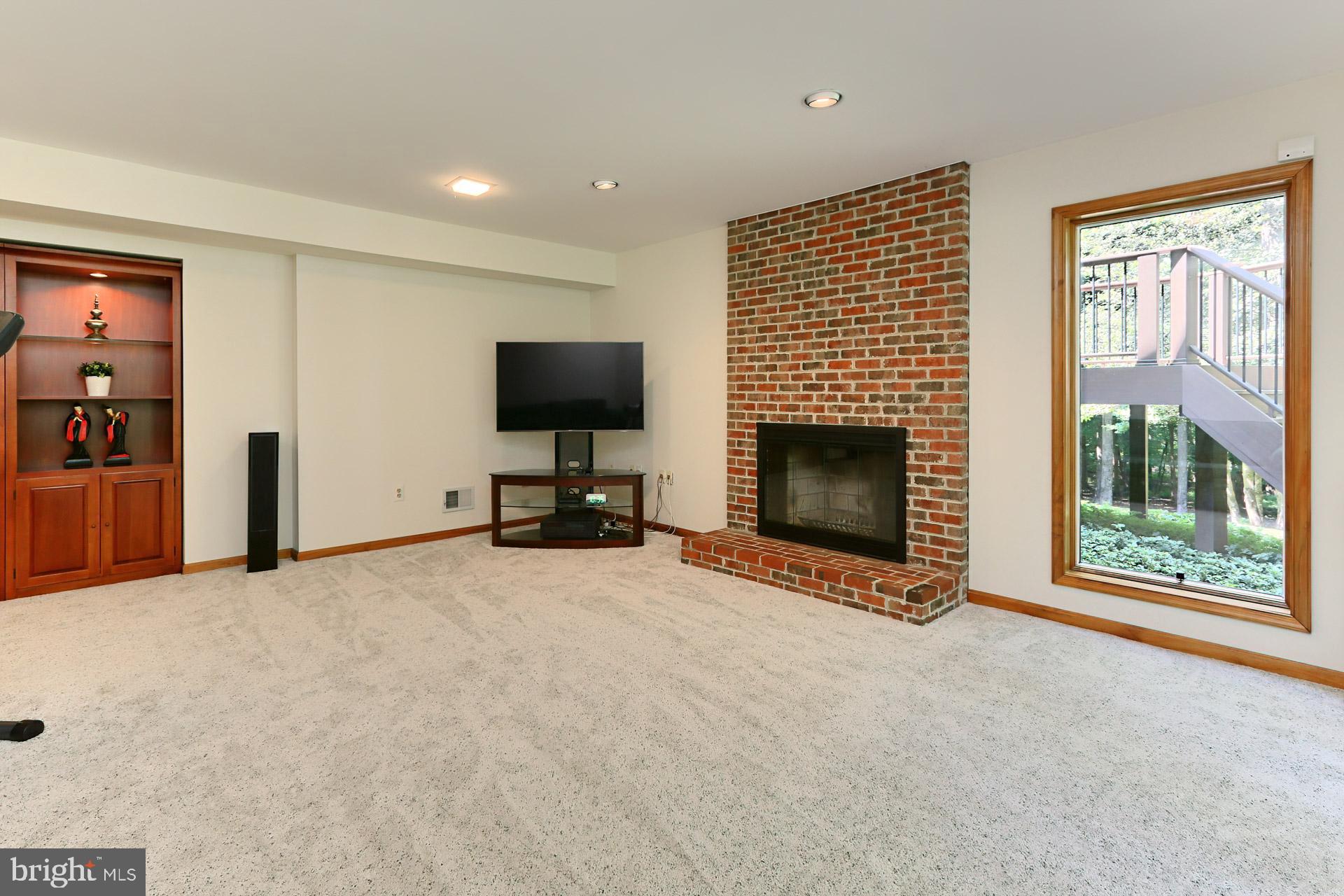 KILLARNEY - Residential