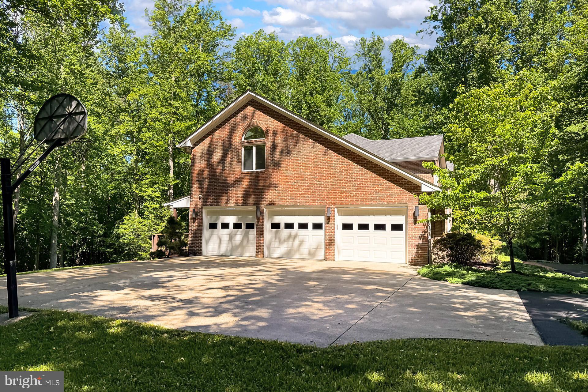 KILLARNEY - Residential