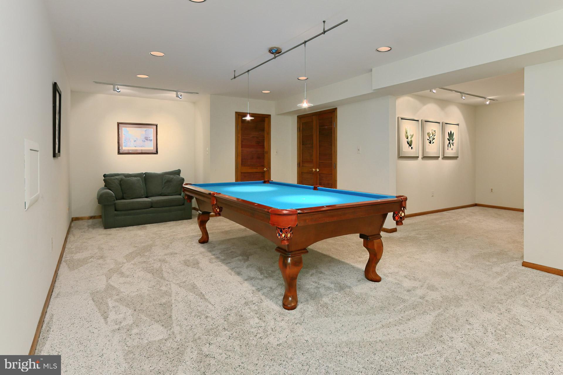 KILLARNEY - Residential