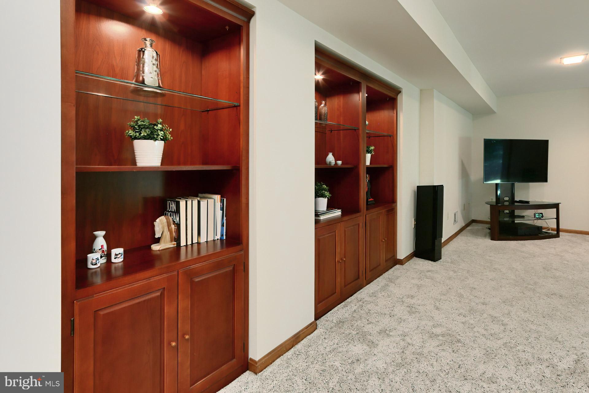 KILLARNEY - Residential