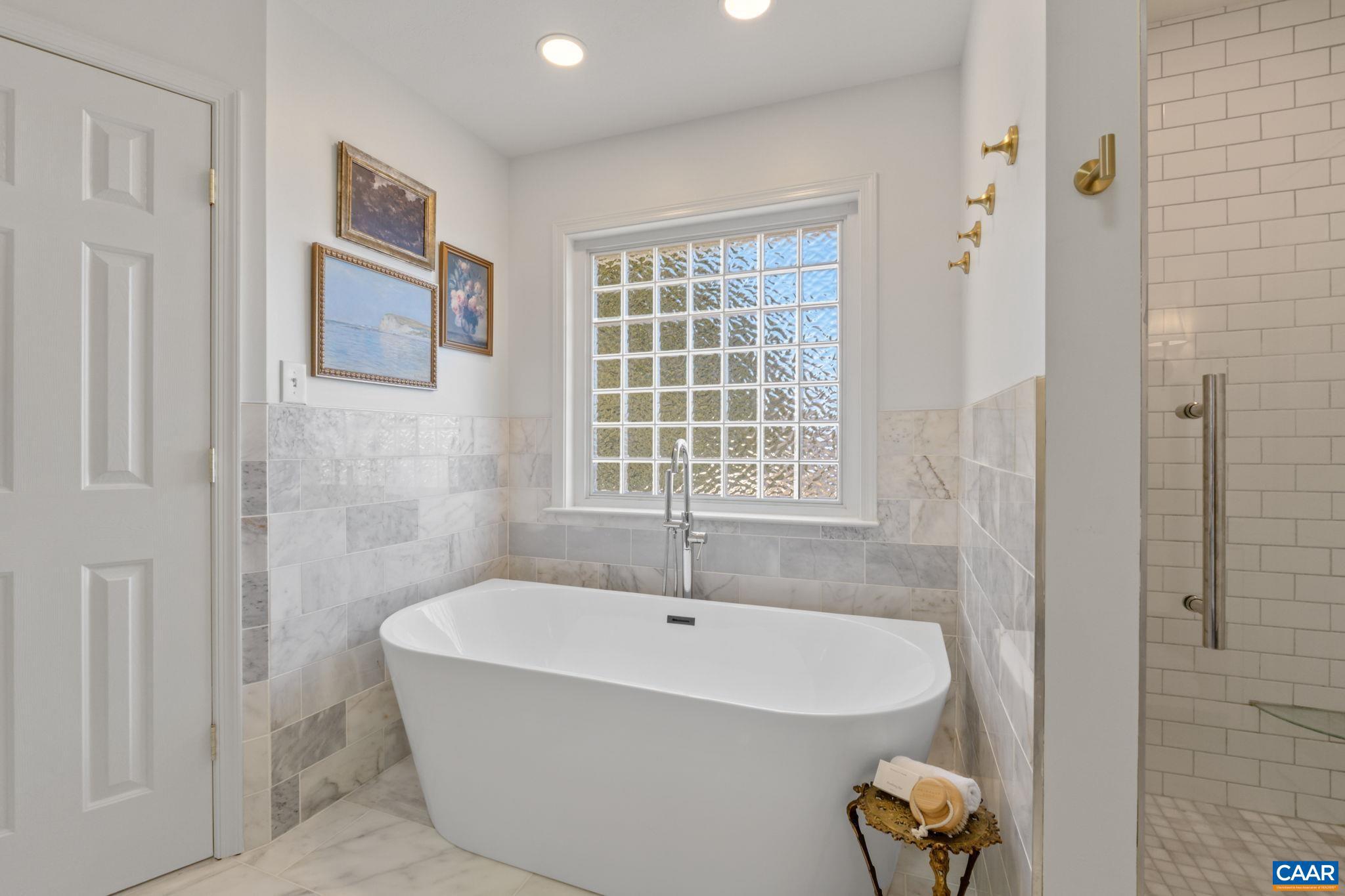 TEAVERTON - Residential