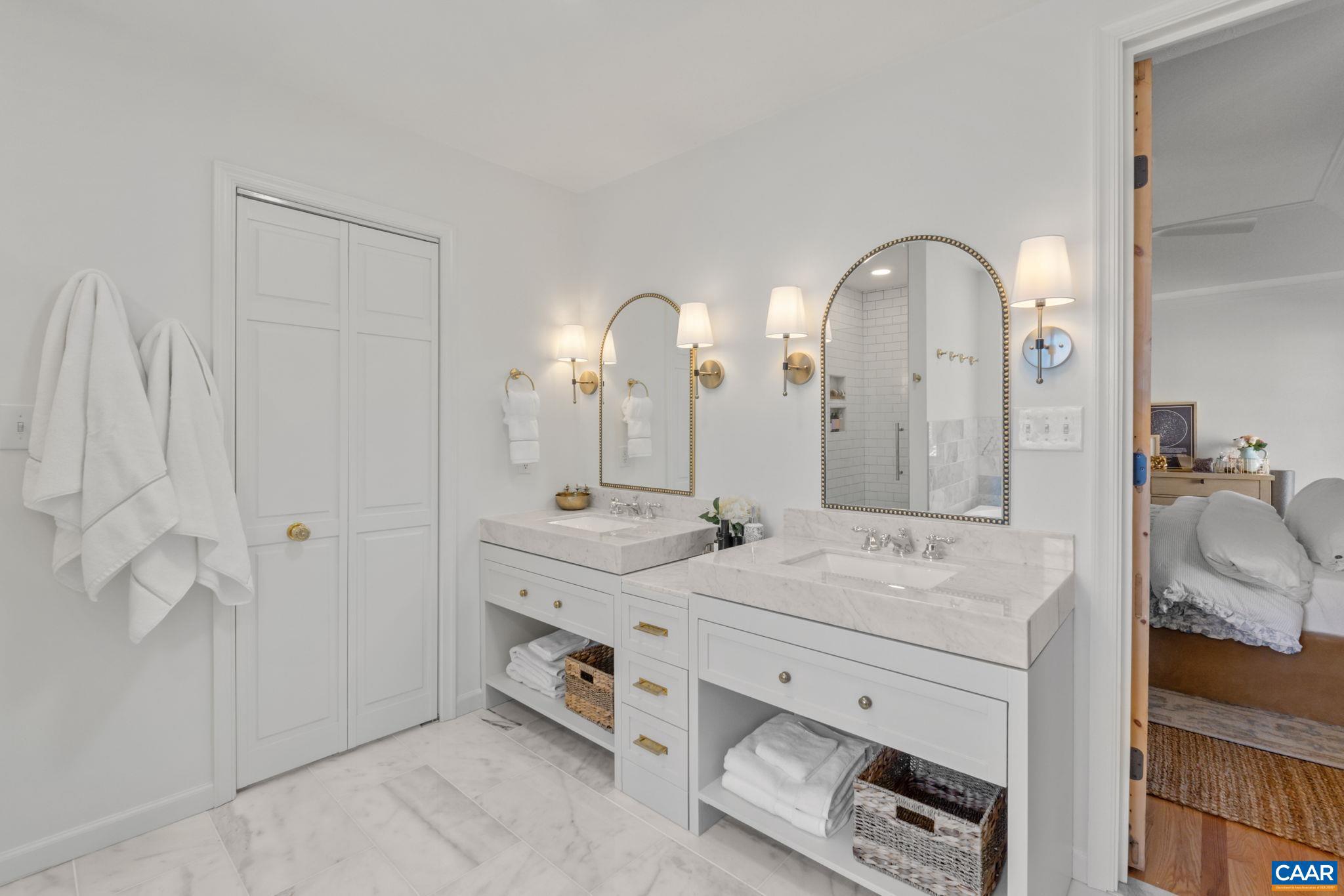 TEAVERTON - Residential