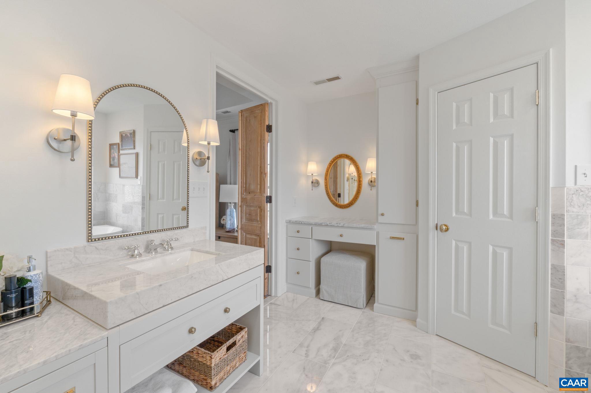 TEAVERTON - Residential