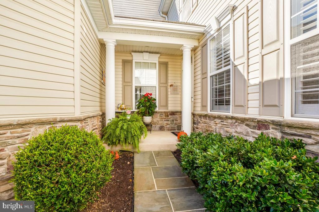 Photo of 7606 Vulpe Court, ODENTON, MD 21113 (MLS # MDAA2129548)