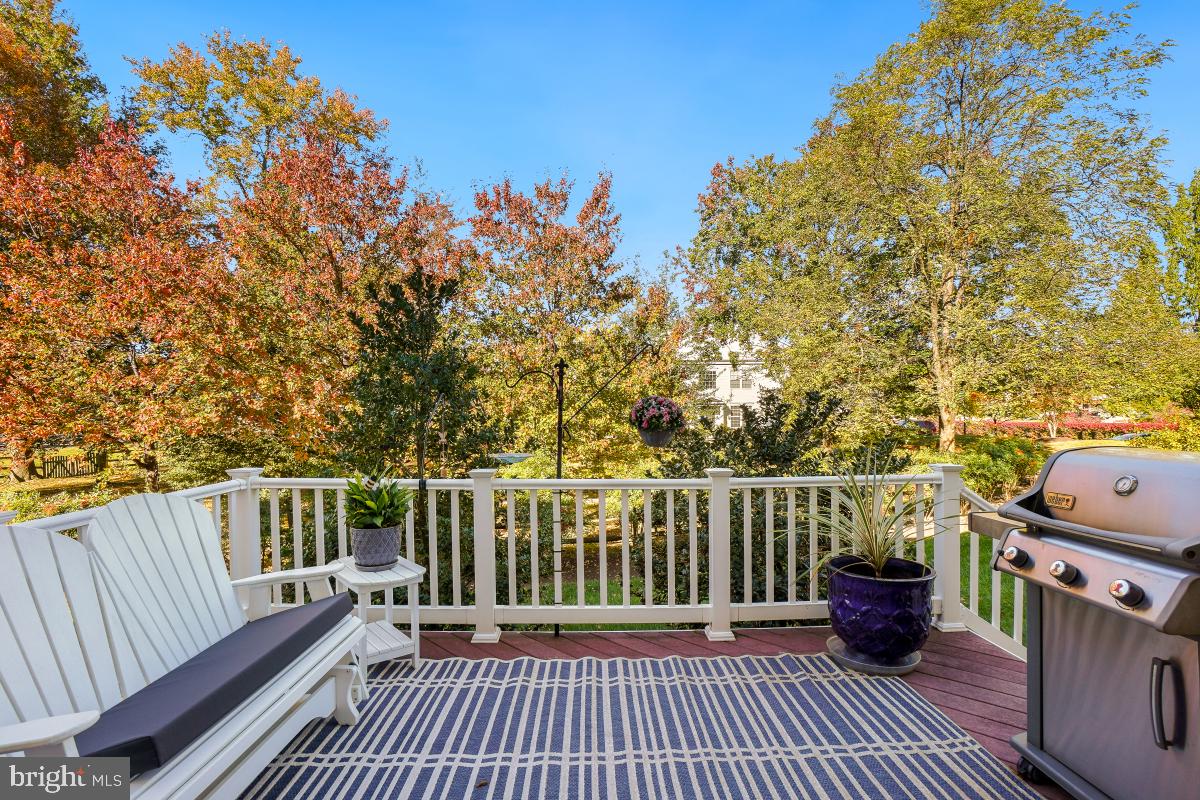 PINEY ORCHARD - Residential