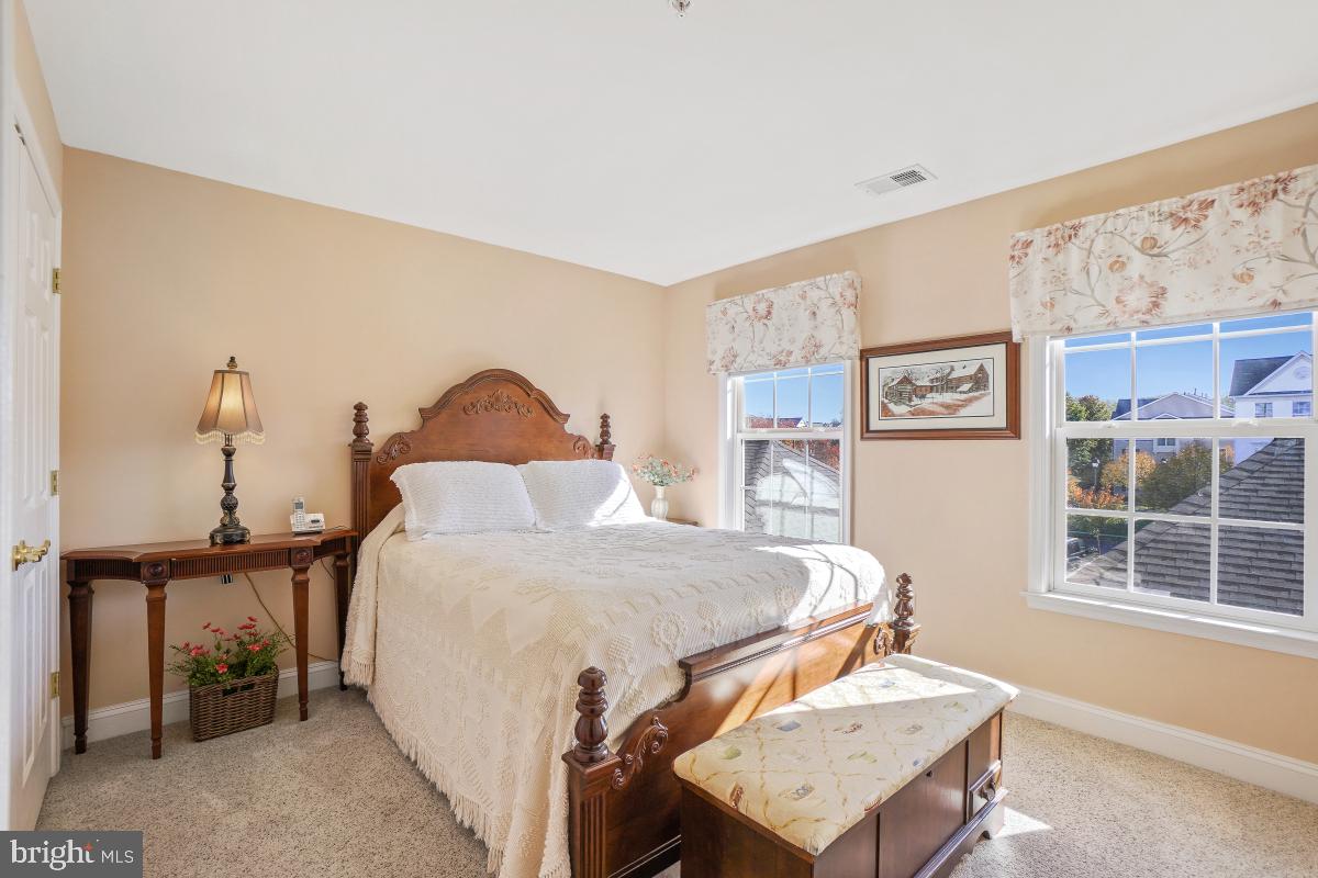 PINEY ORCHARD - Residential