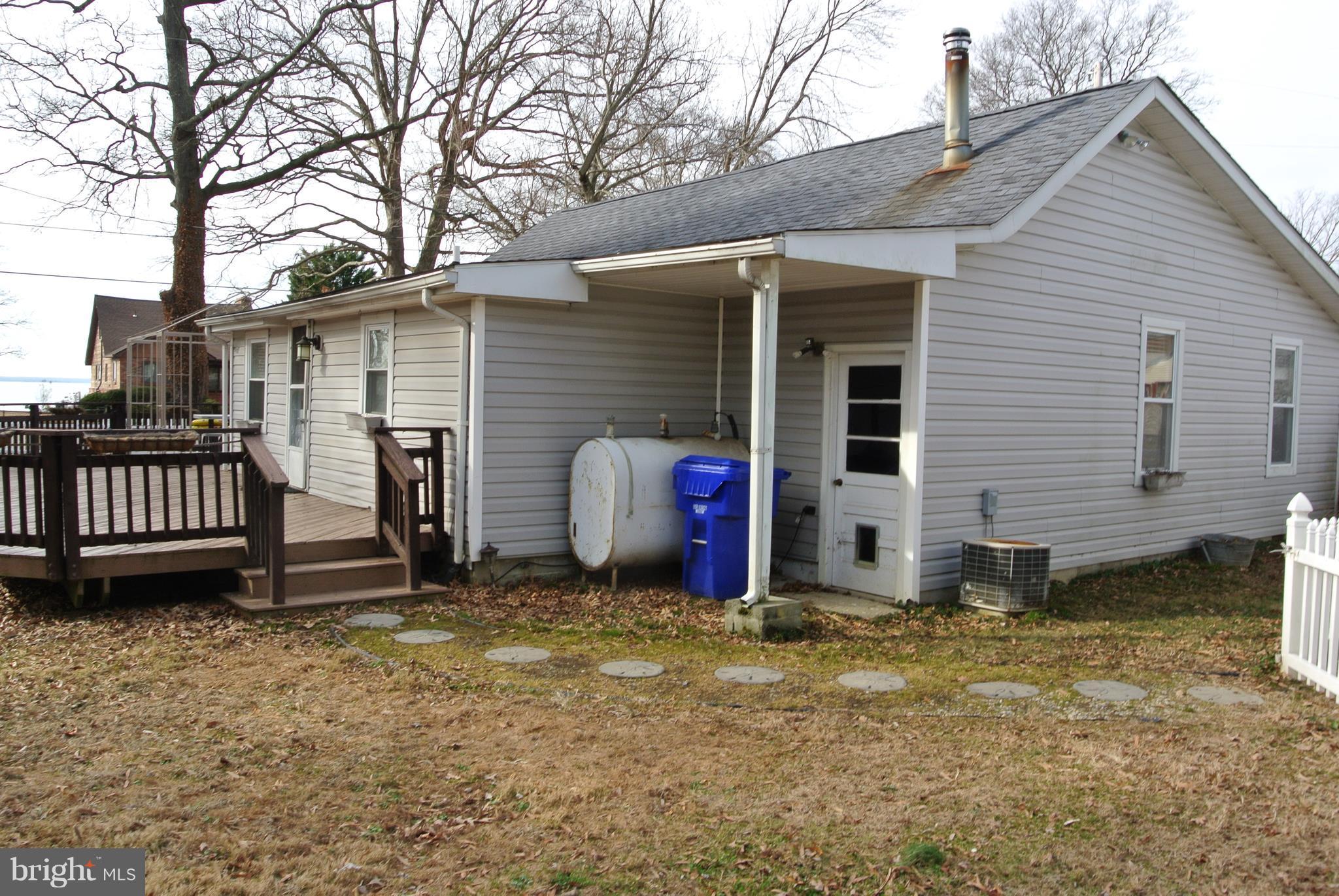 COBB ISLAND - Residential