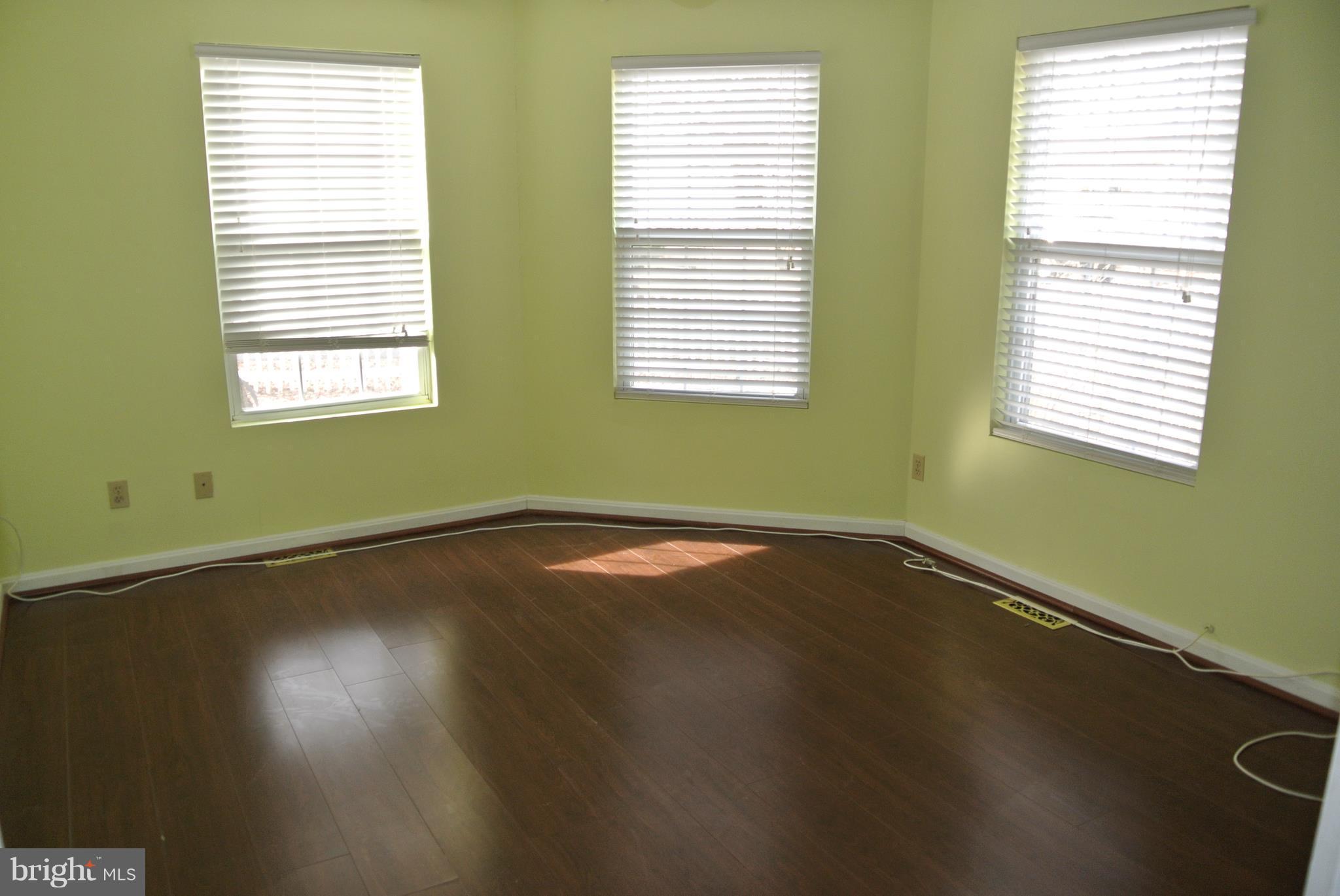 COBB ISLAND - Residential