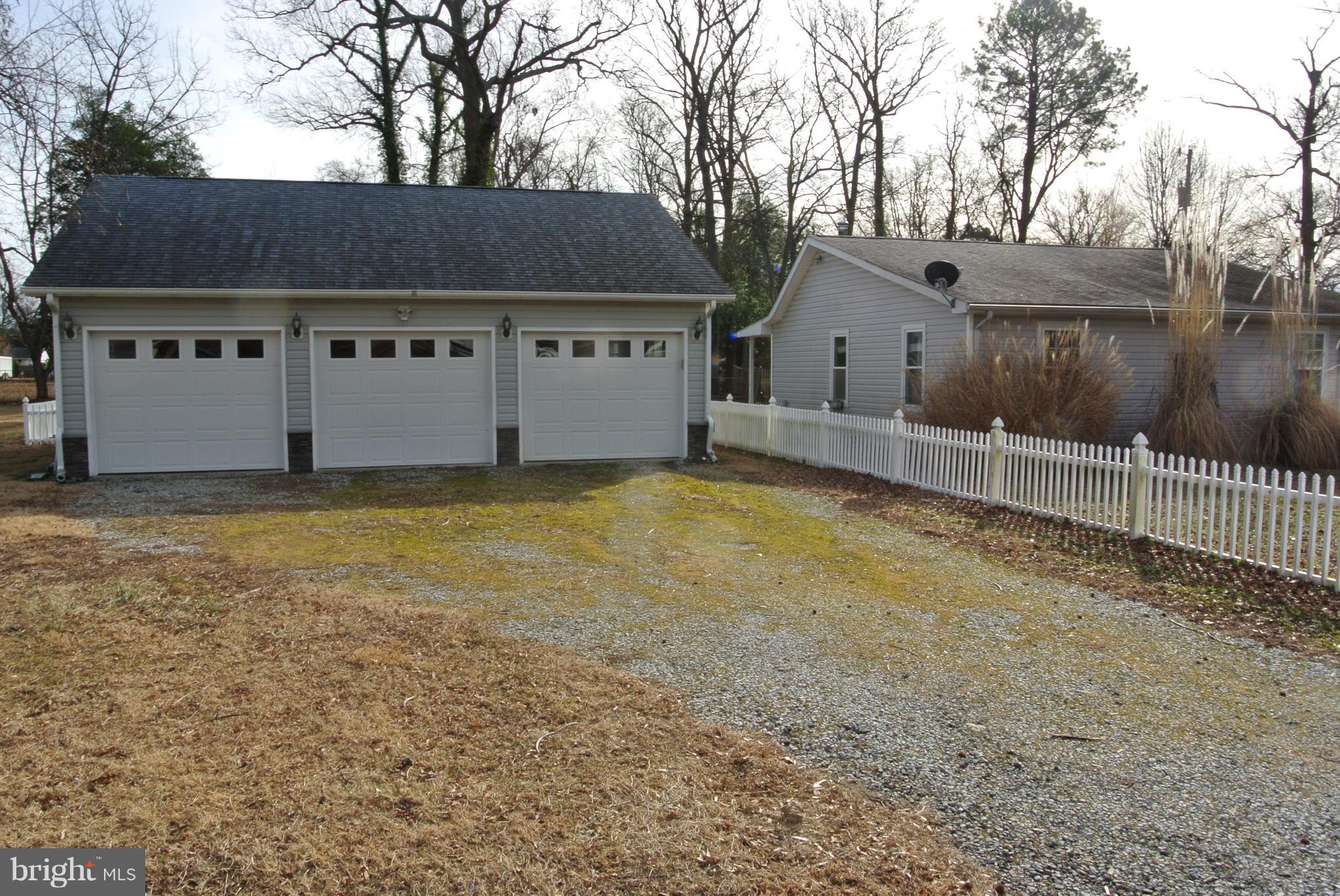 COBB ISLAND - Residential