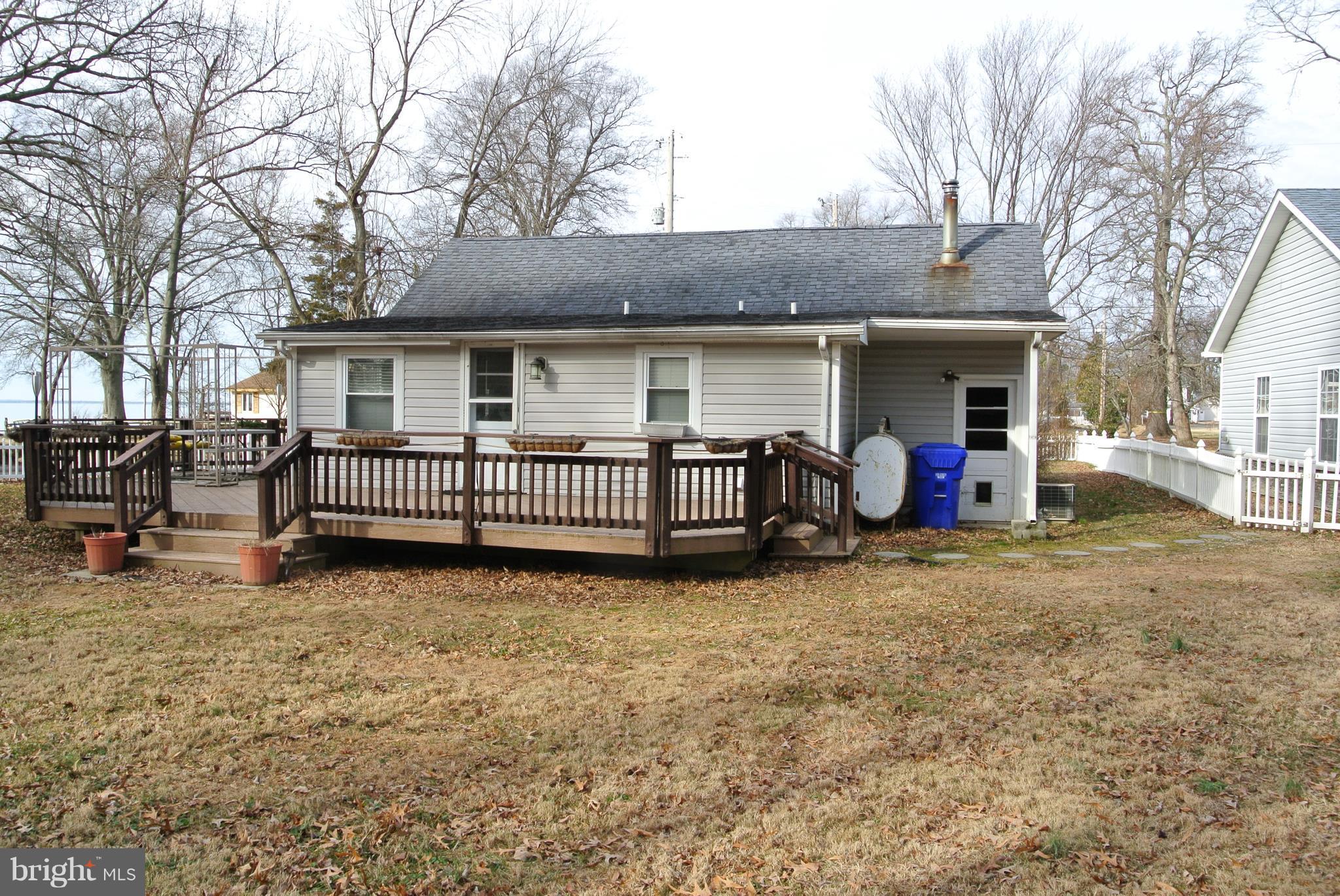 COBB ISLAND - Residential