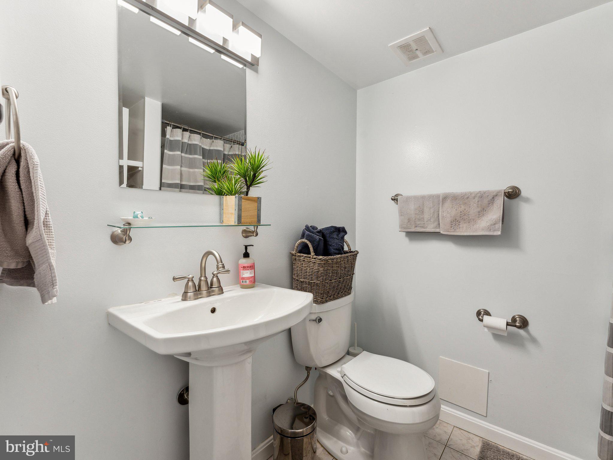 CARDINAL FOREST - Residential Lease