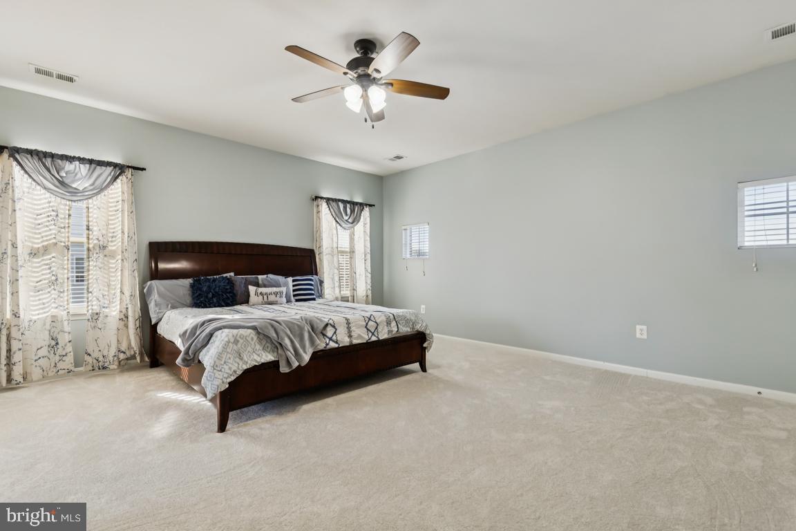 STONEWALL MANOR - Residential