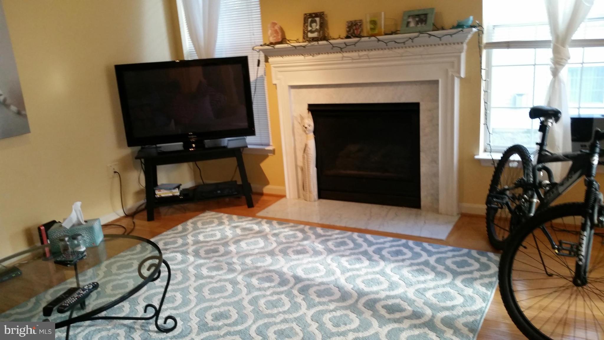 FOUNDERS WALK - Residential Lease